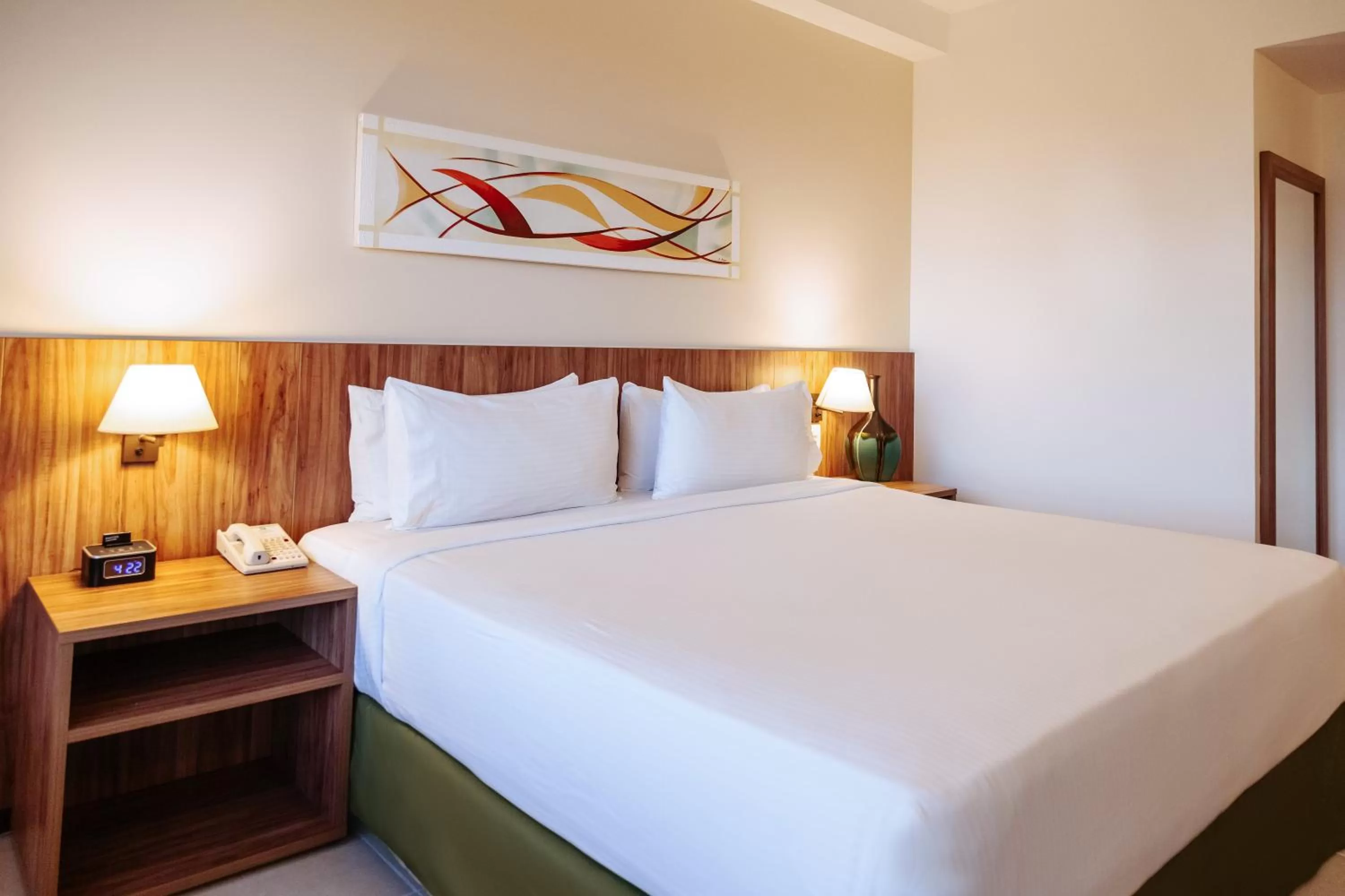 Standard King Room - single occupancy in Holiday Inn Manaus by IHG