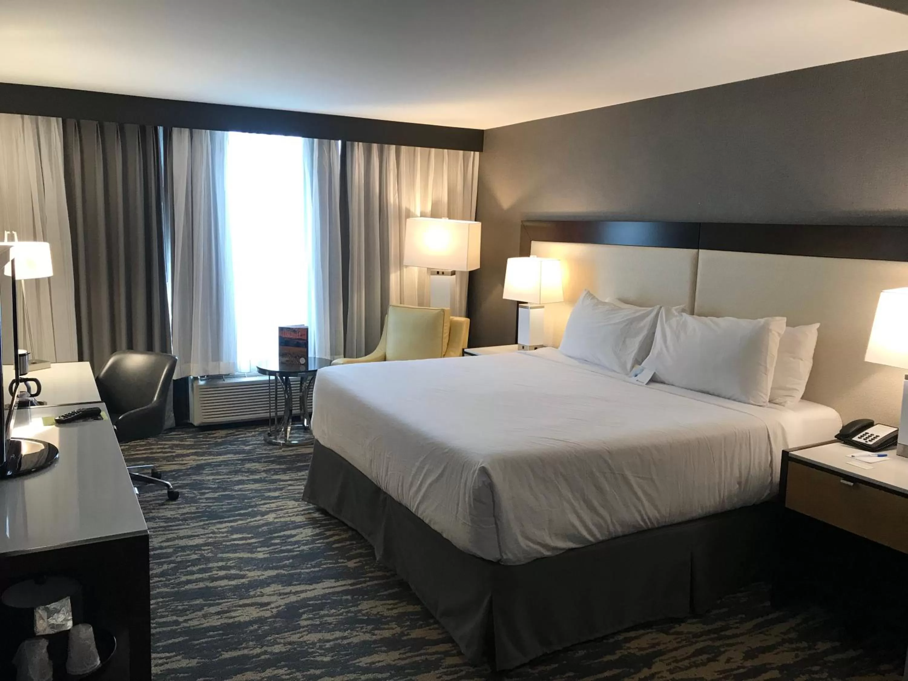 King Room - Mobility Access/Non-Smoking in Wyndham Lancaster Resort and Convention Center
