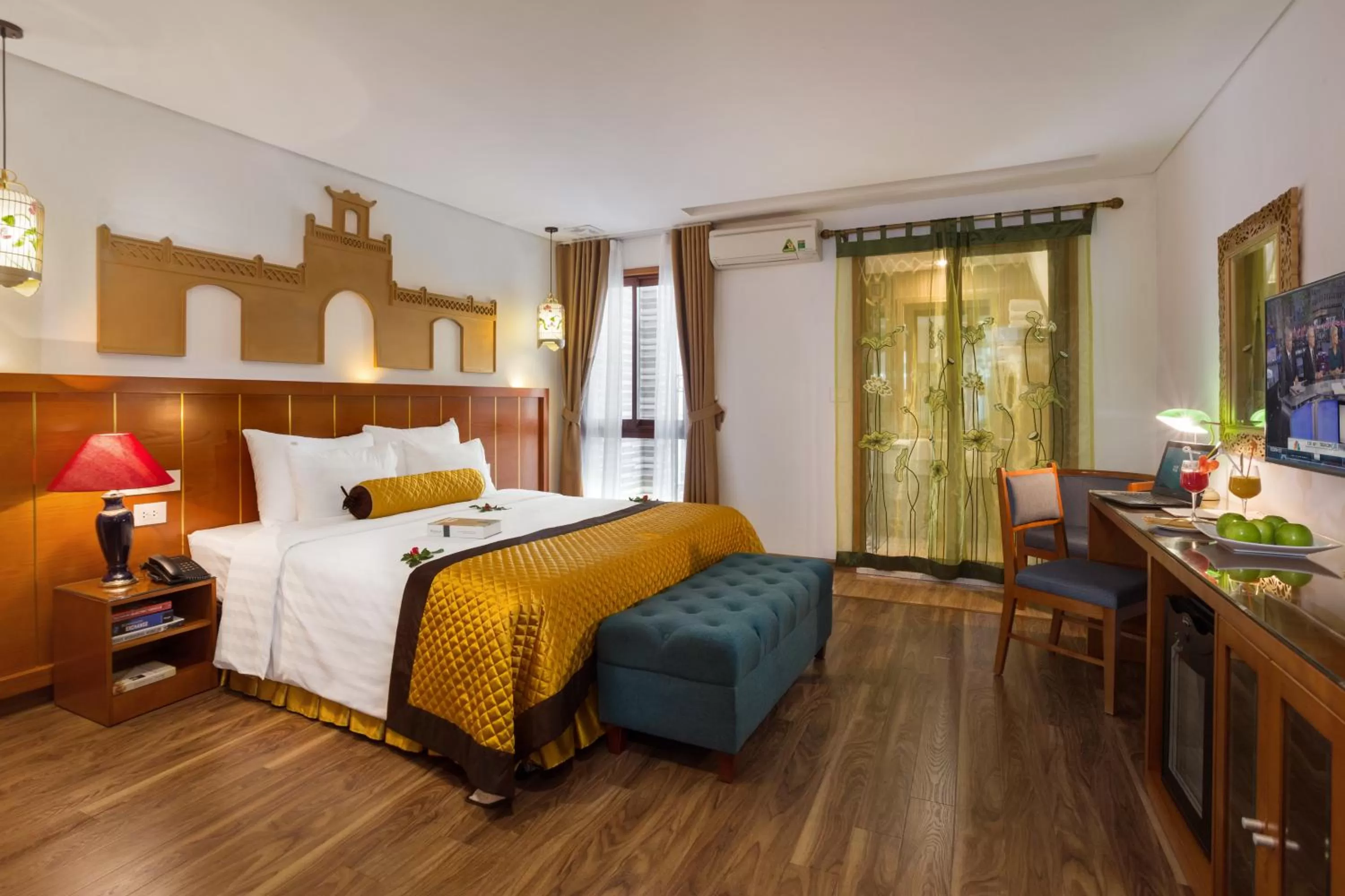 Suite City View in Hanoi Golden Holiday Hotel