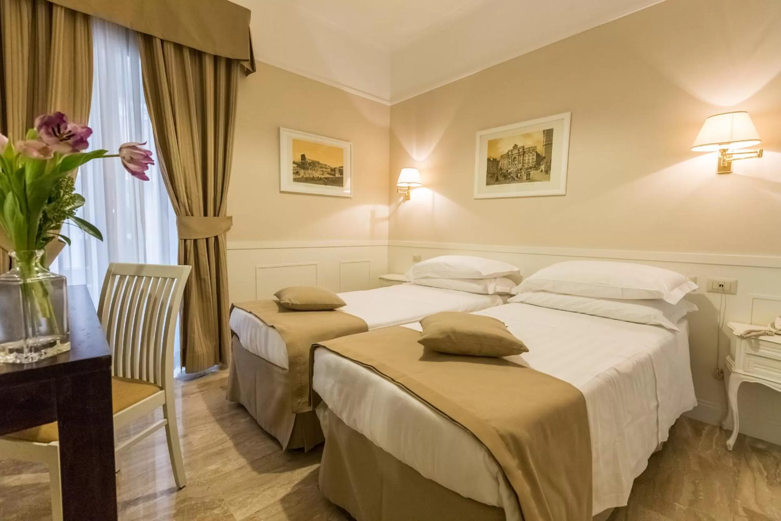 Double or Twin Room - single occupancy in Hotel Modigliani