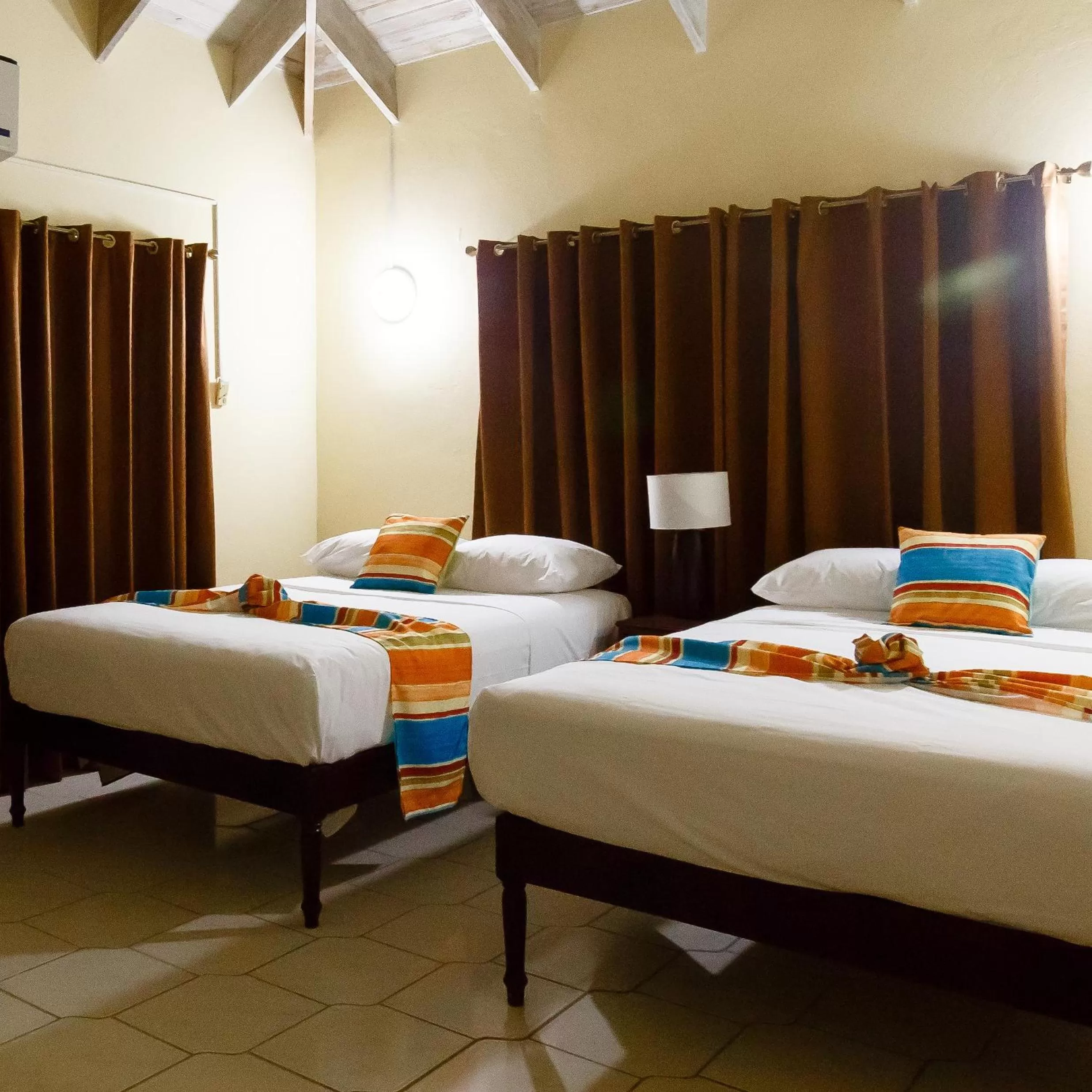 Deluxe Quadruple Room in Jasmine Inn