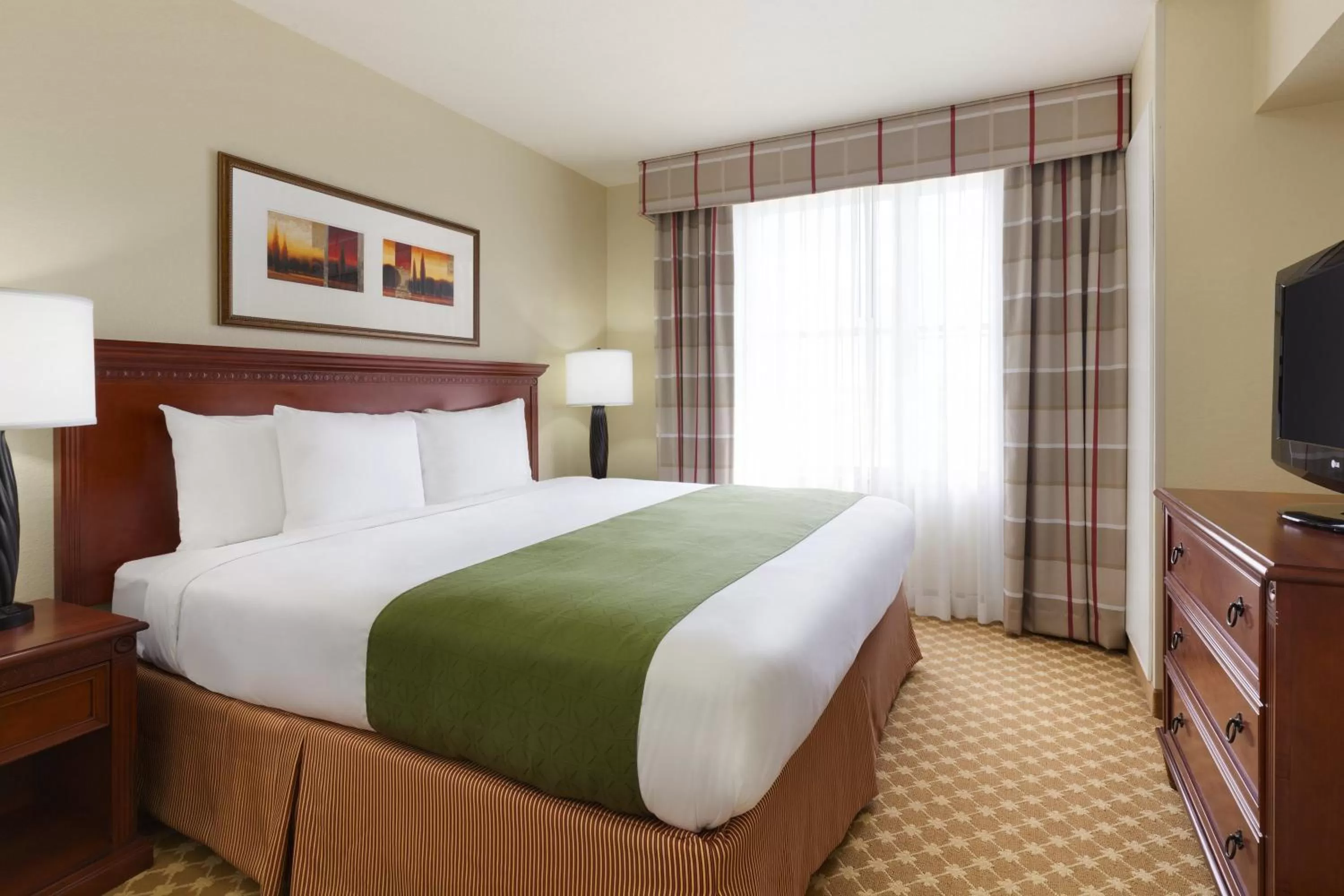 One-Bedroom King Suite in Garner Hotel Gillette South by IHG