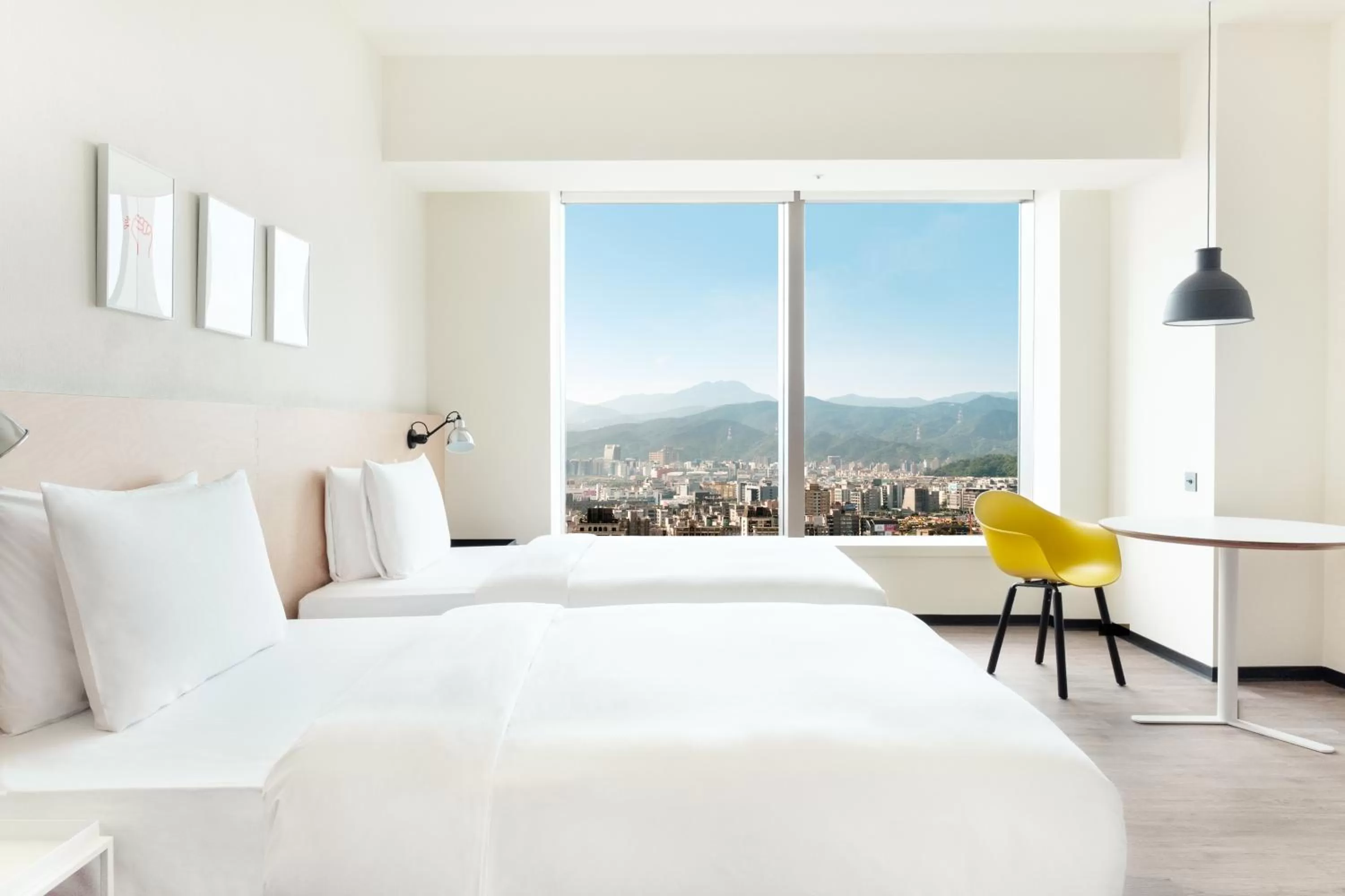 Medium Twin River View Room in amba Taipei Songshan
