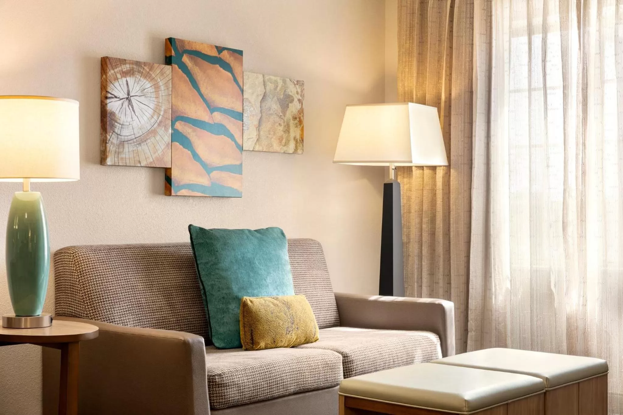 Queen Studio Suite in Staybridge Suites Fort Wayne by IHG