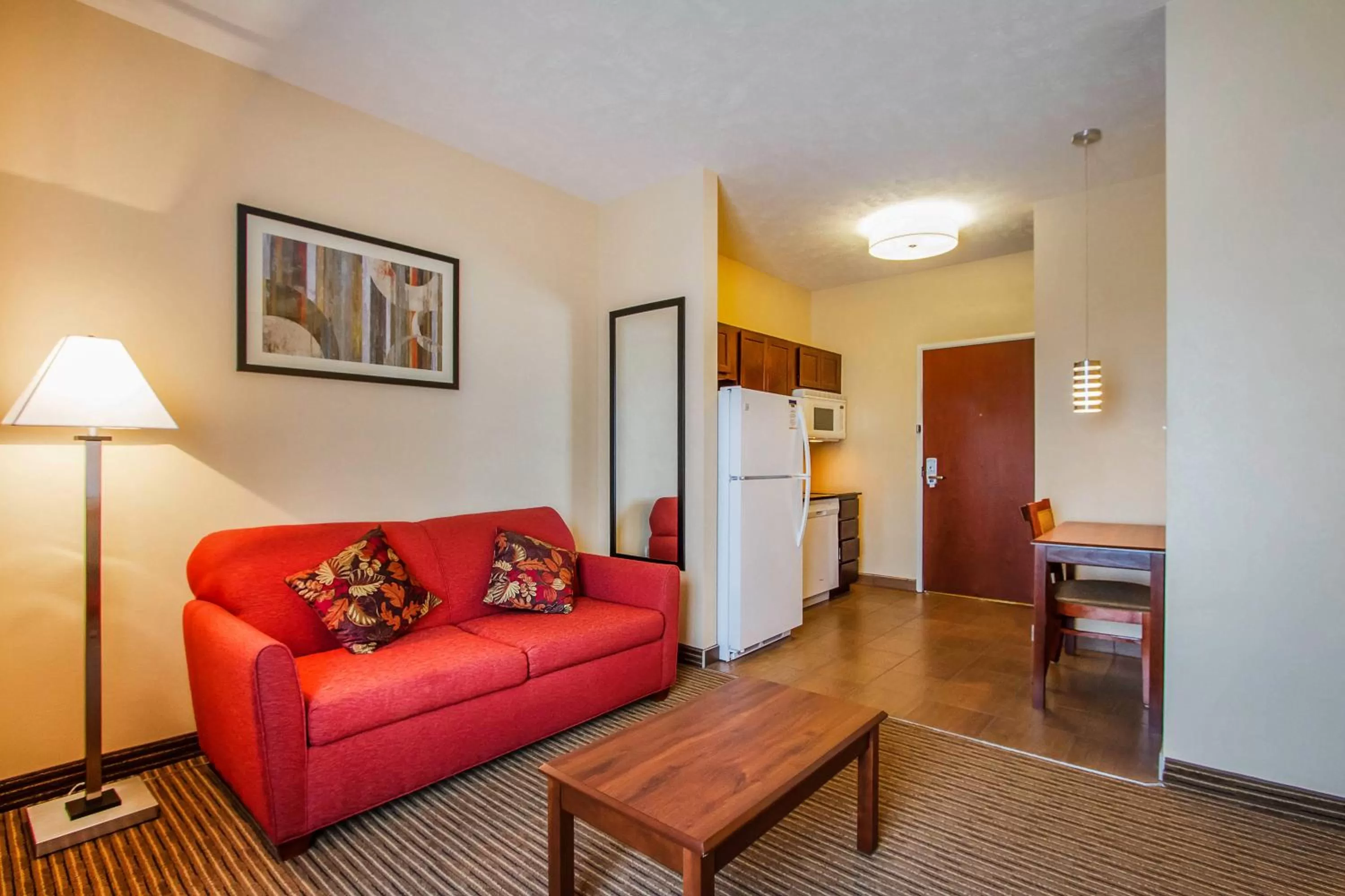 Queen Suite with Sofa Bed - Non-Smoking in MainStay Suites Grand Island
