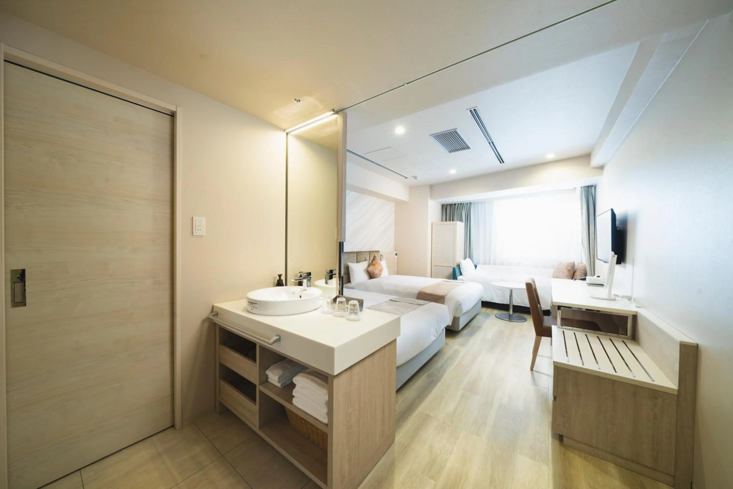 Deluxe Twin Room - Non-Smoking in Rembrandt Style Naha