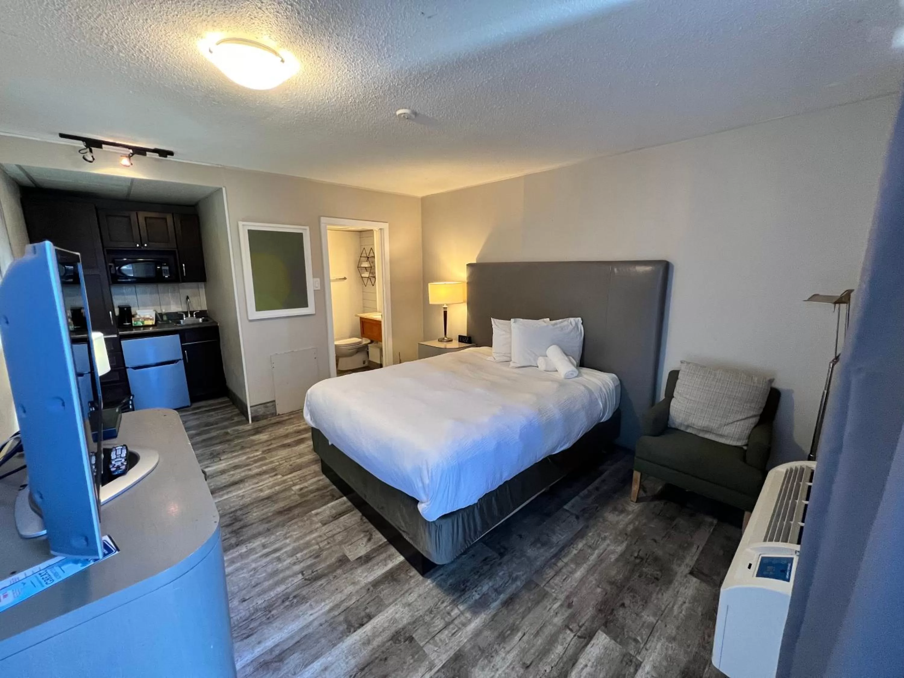 Queen Studio - Non-Smoking in Thriftlodge Saskatoon