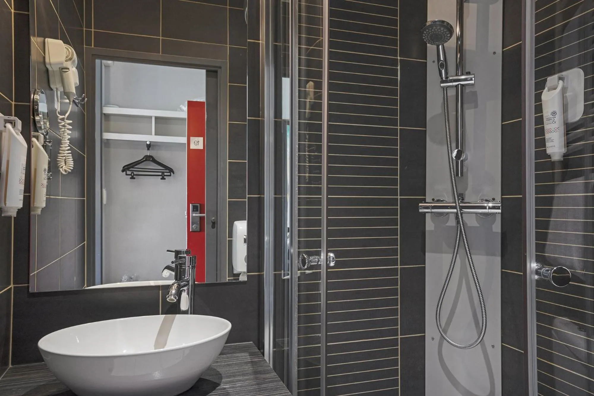 Twin Room in The Originals Boutique, Hôtel Le Pillebois, Bourg-en-Bresse Nord