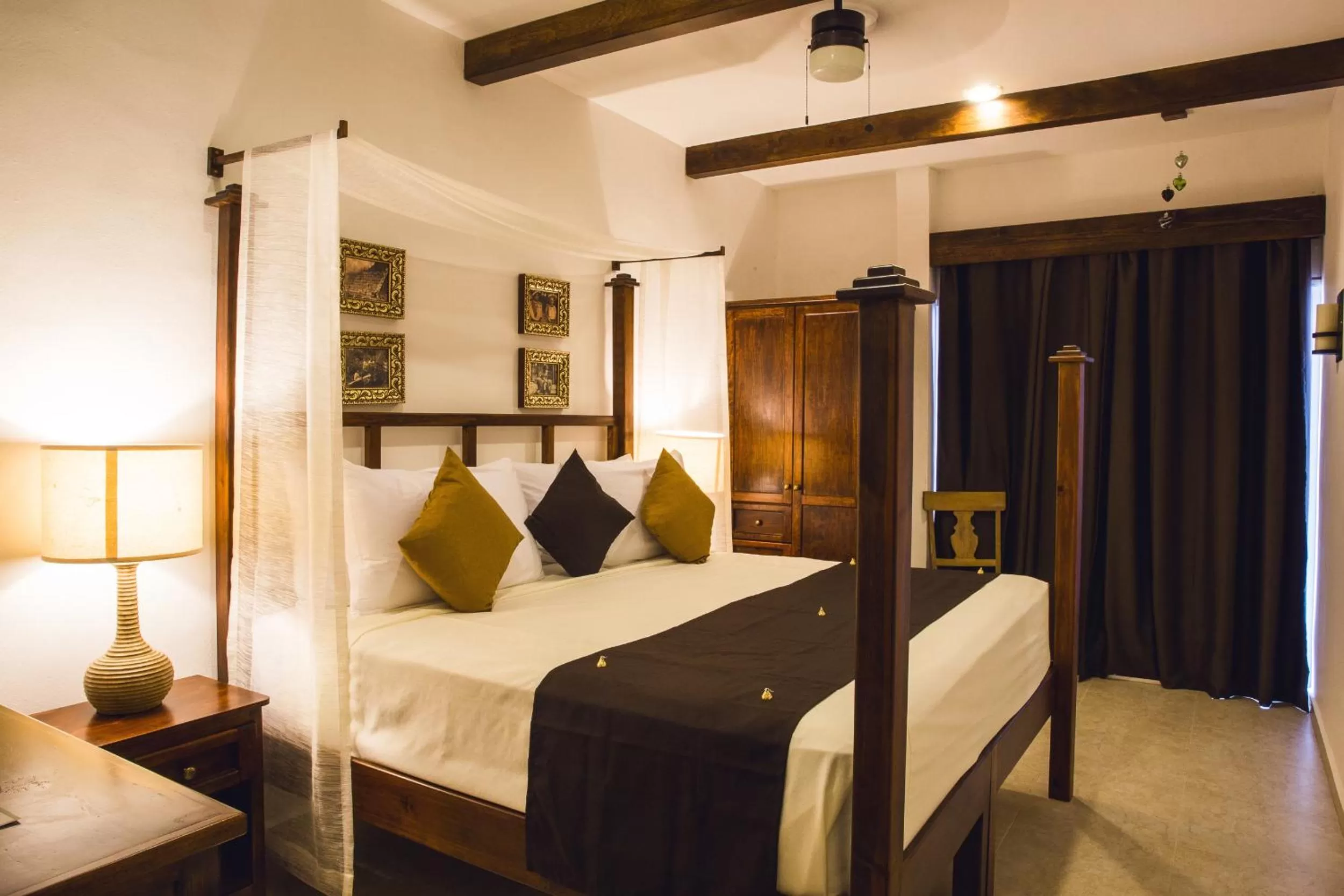 King Room with Balcony in La Leyenda Boutique Hotel by Bunik