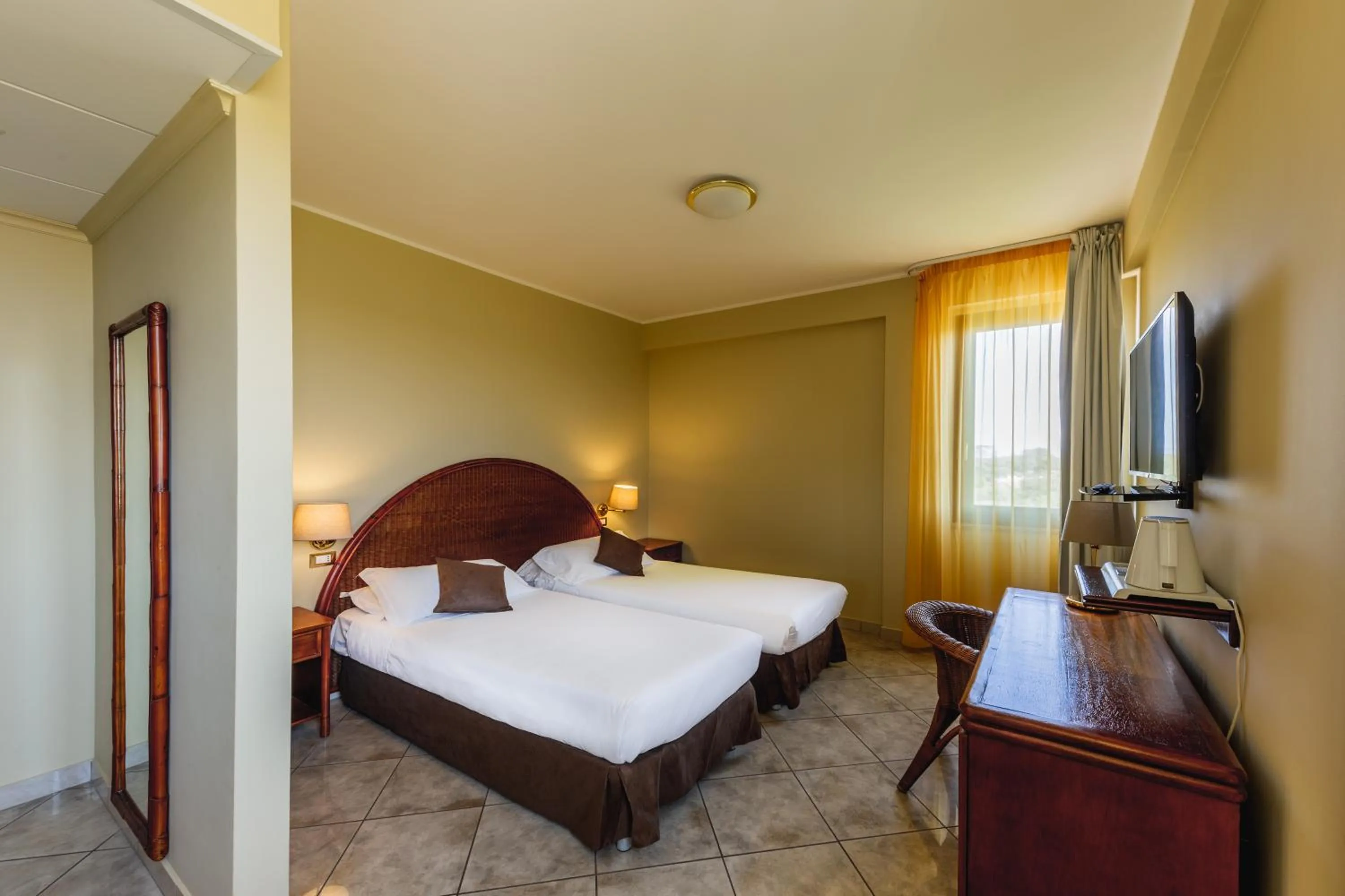 Classic Twin Room in Apulia Hotel Taranto Ara Solis