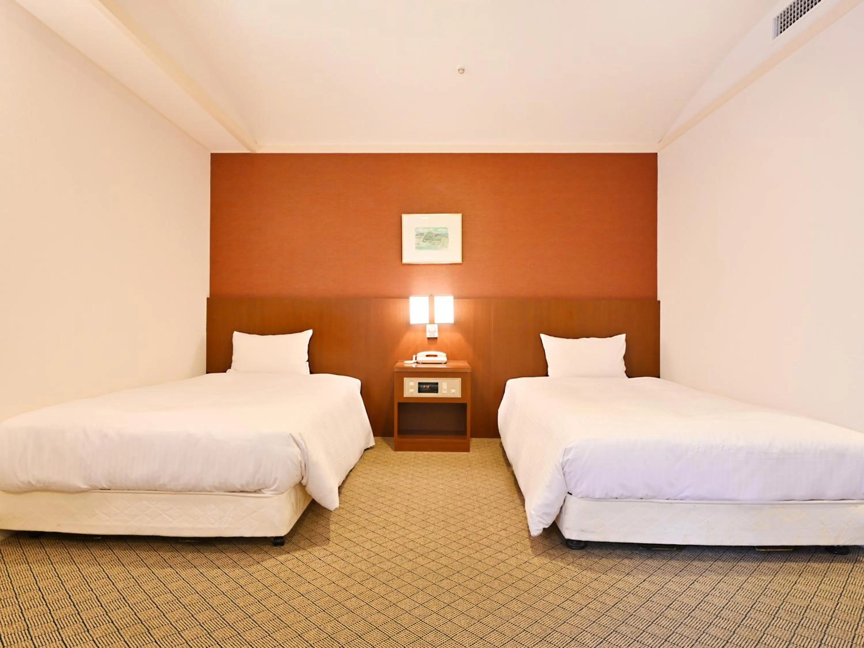 Twin Room - Disability Access in Hotel Abest Sapporo