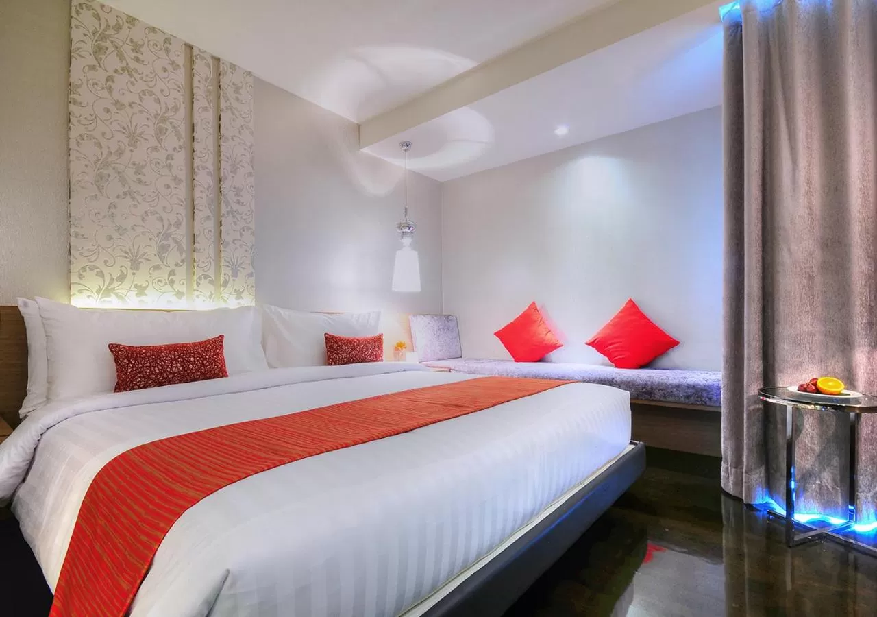  Superior Room in Citrus Sukhumvit 13 Nana Bangkok by Compass Hospitality - Newly Renovated