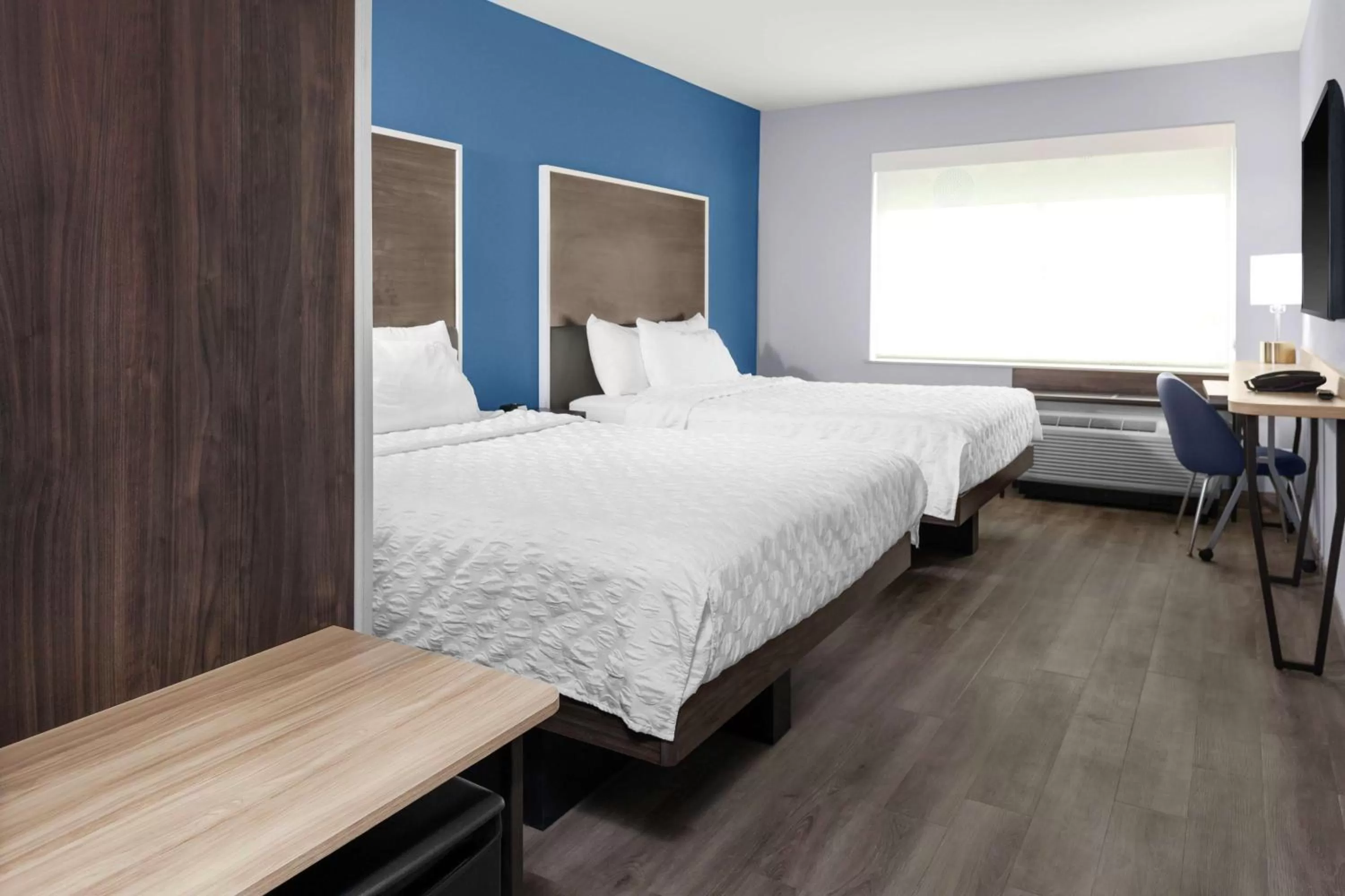 Queen Room with Two Queen Beds in Tru By Hilton Gilbert