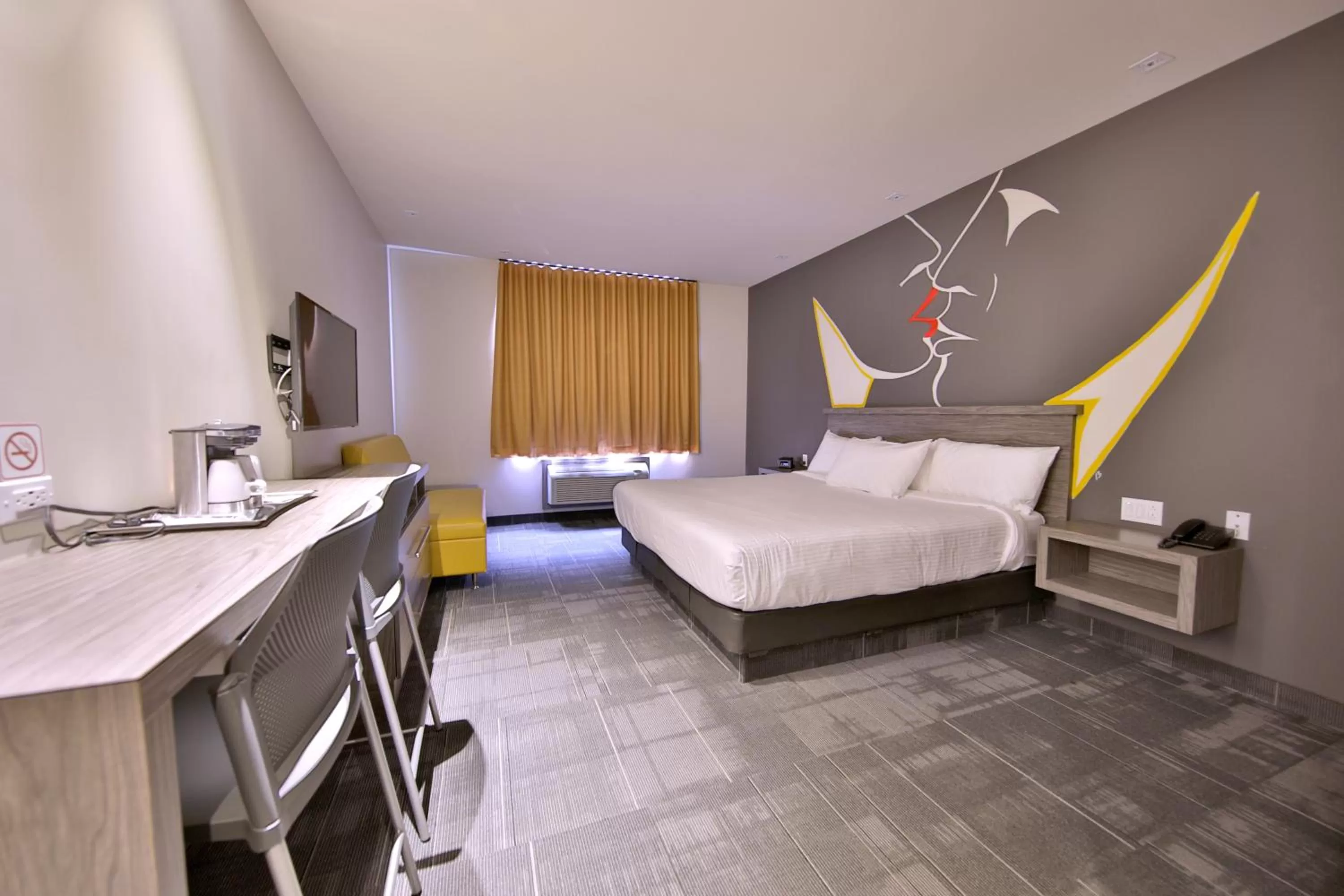 Pavilion Ô Suites - Superior King Room in Hôtel Ô Laval