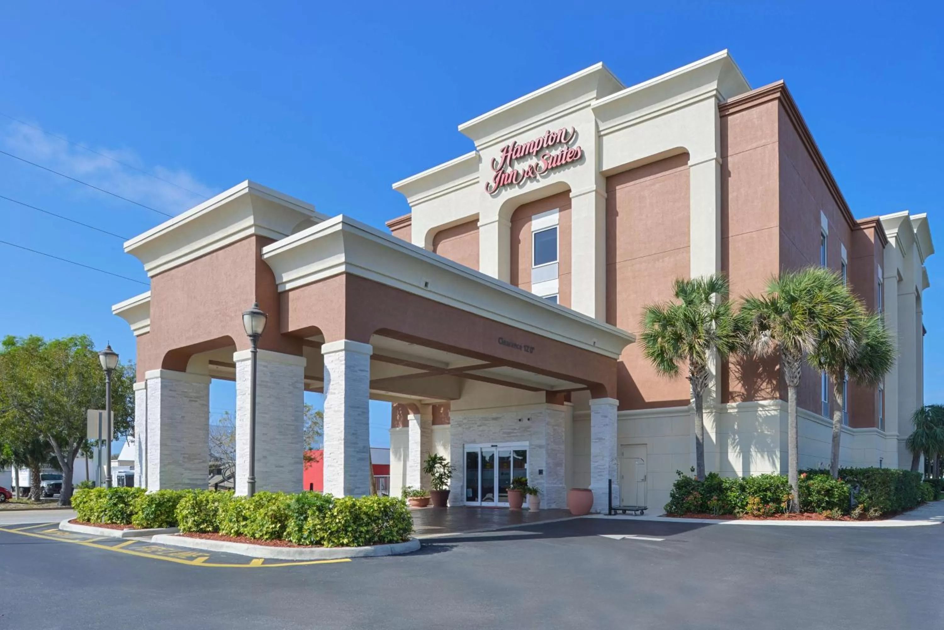 Hampton Inn & Suites Cape Coral / Fort Myers