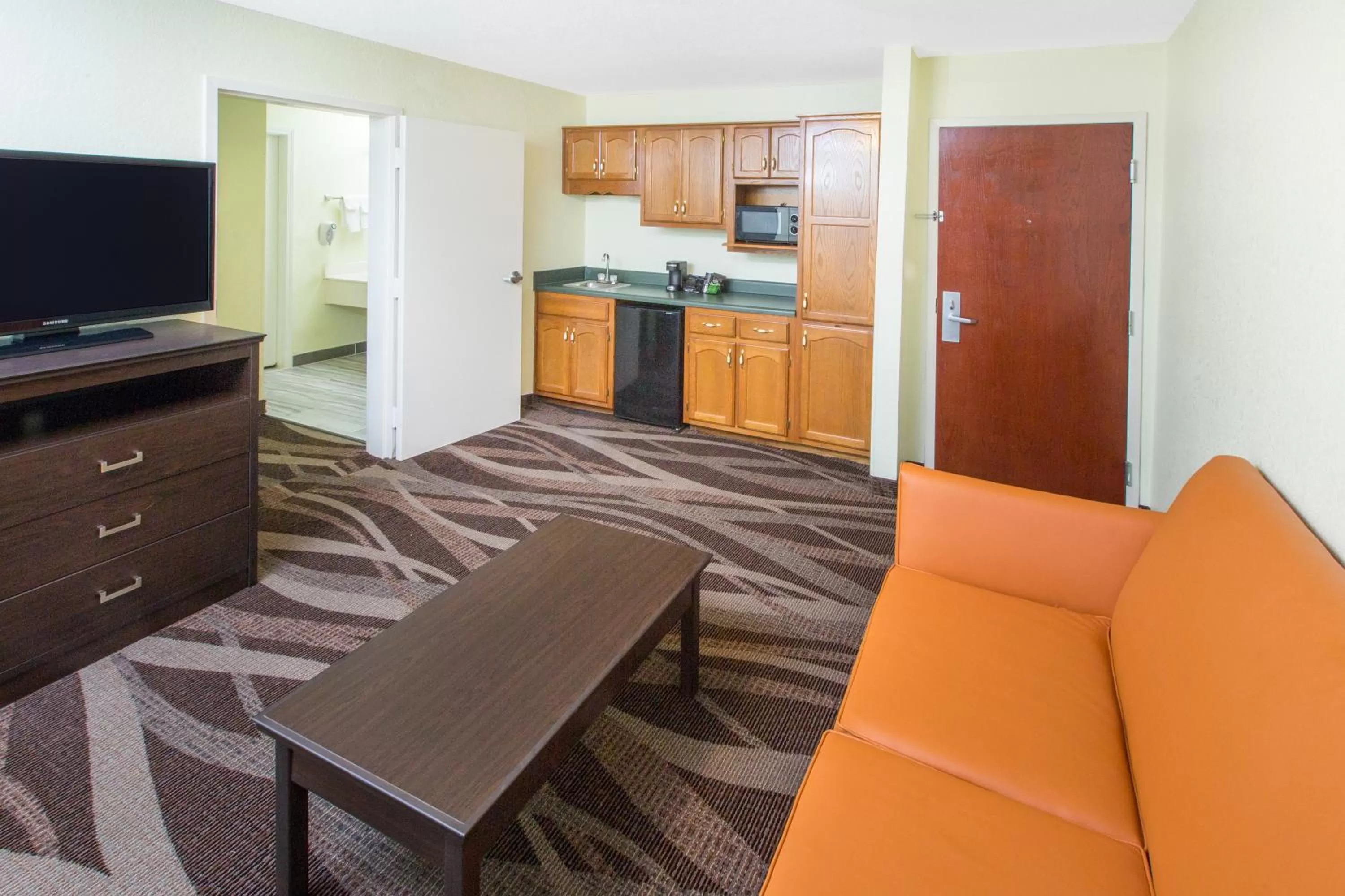 One-Bedroom Suite with Two Queen Beds - Smoking in Super 8 by Wyndham Southaven