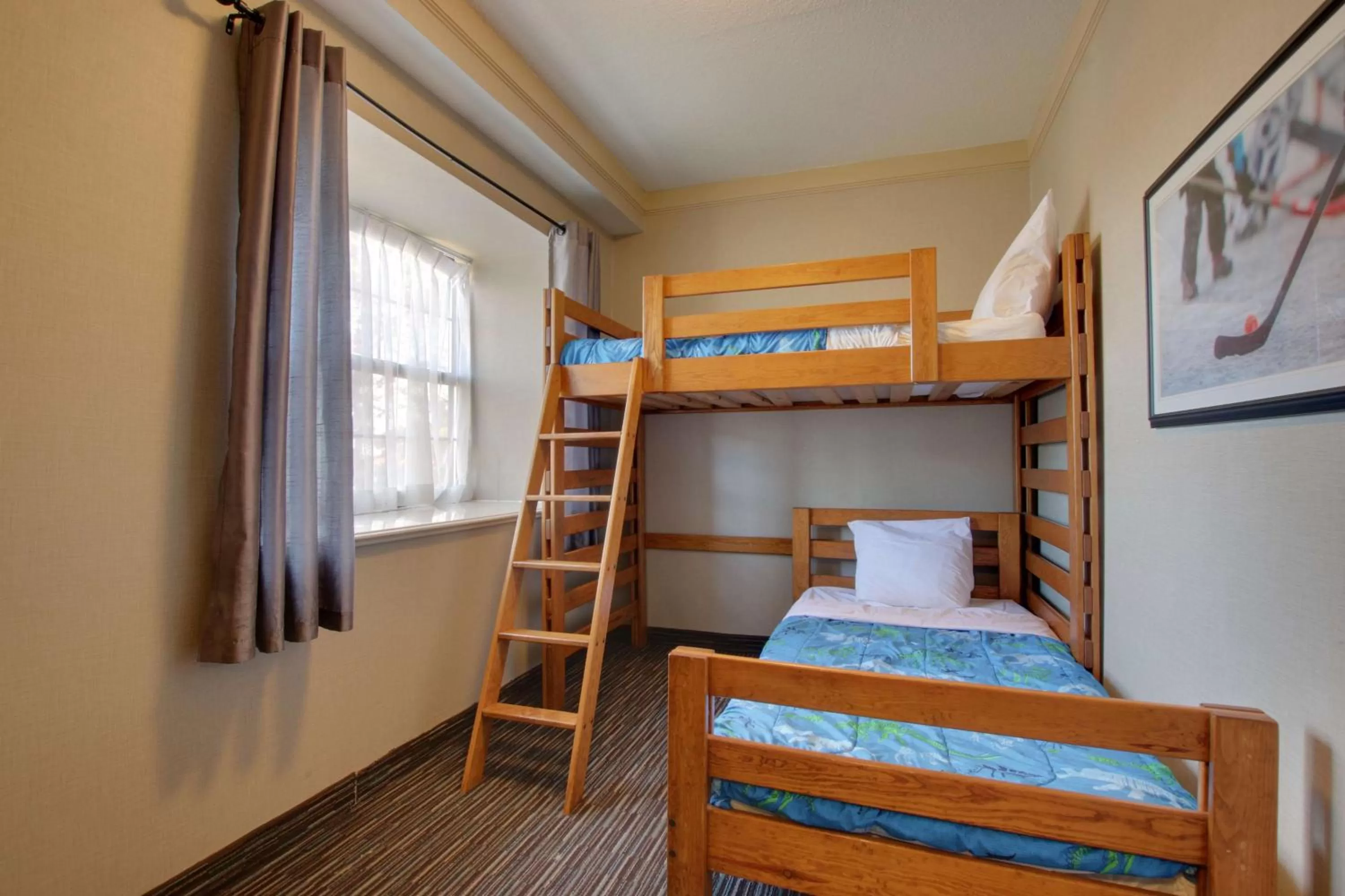Two-Bedroom Suite in Best Western Brantford Hotel and Conference Centre