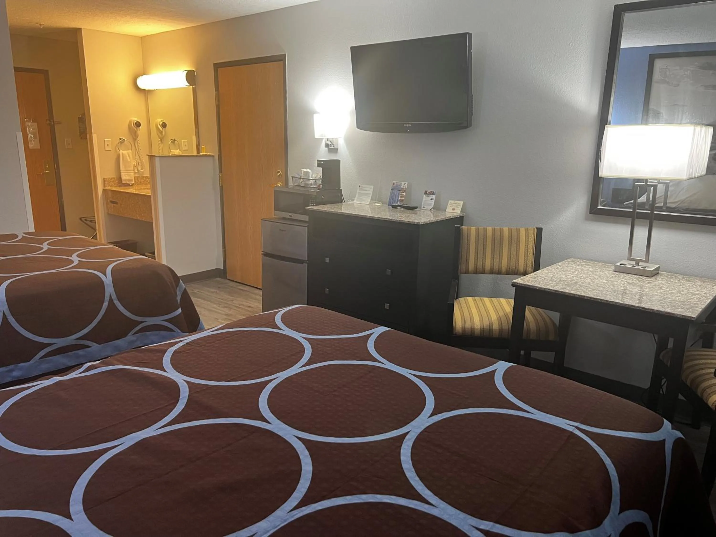 Queen Room with Two Queen Beds - Non-Smoking in Super 8 by Wyndham Cleveland TX