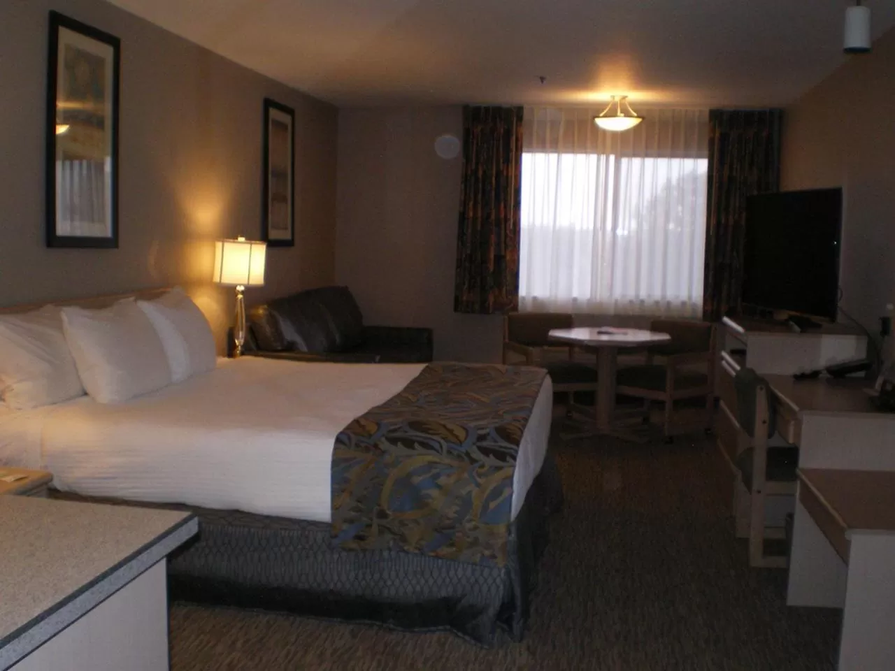 King Room with Sofa Bed in Shilo Inn Suites Hotel - Nampa Suites