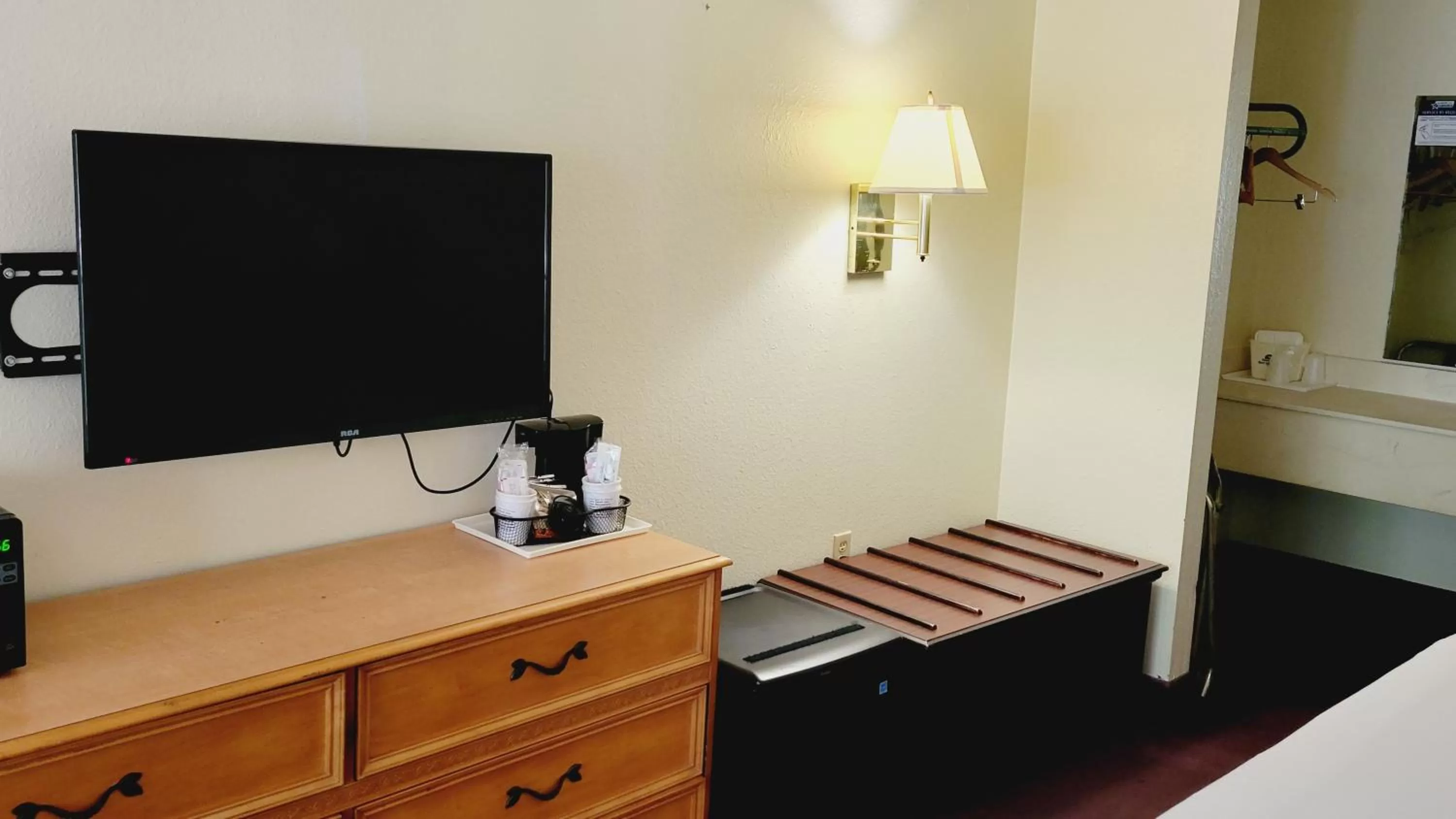 2 Queen Beds Pet First Floor in Americas Best Value Inn & Suites Melbourne