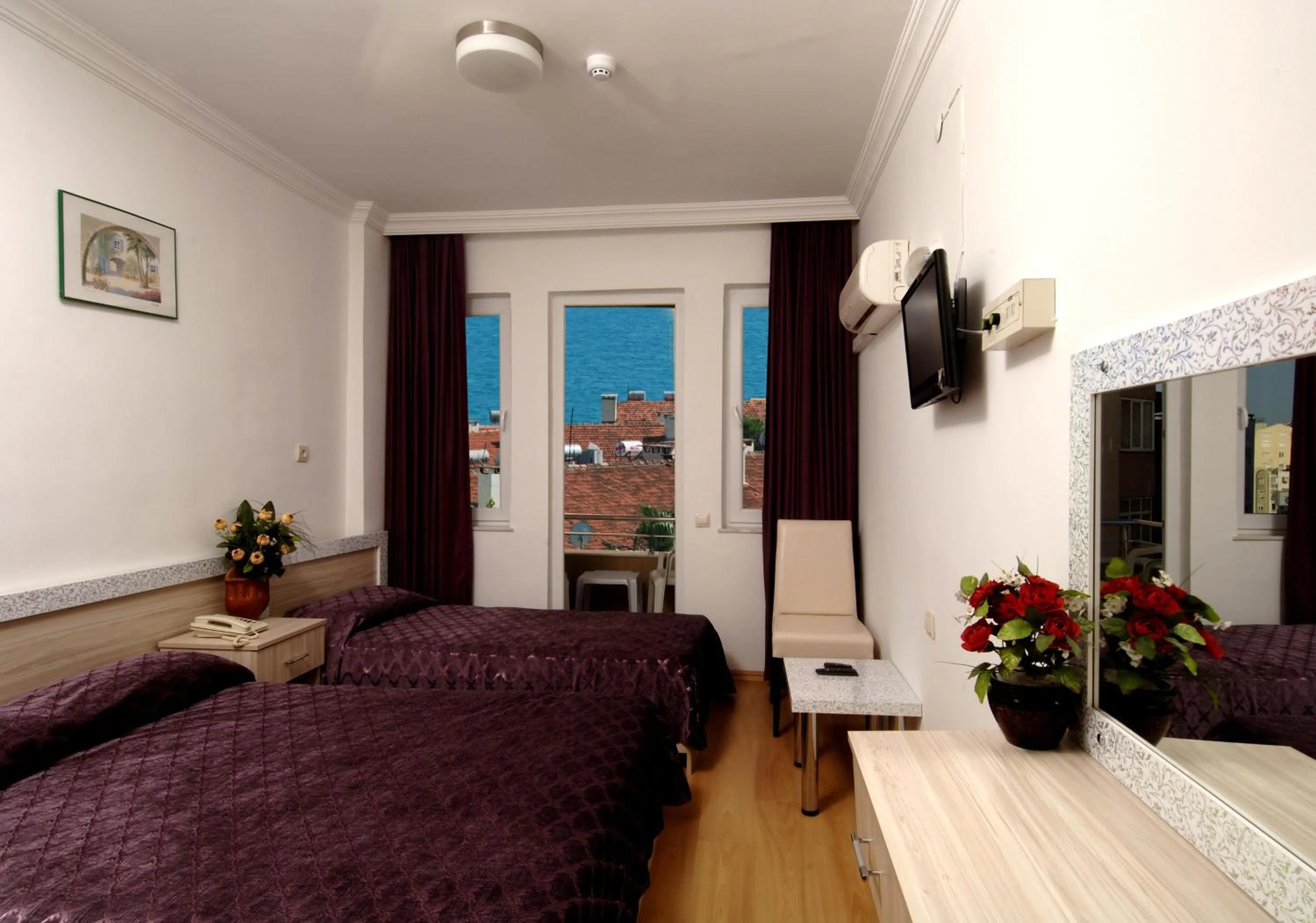 Triple Room in Lara Diamond Hotel