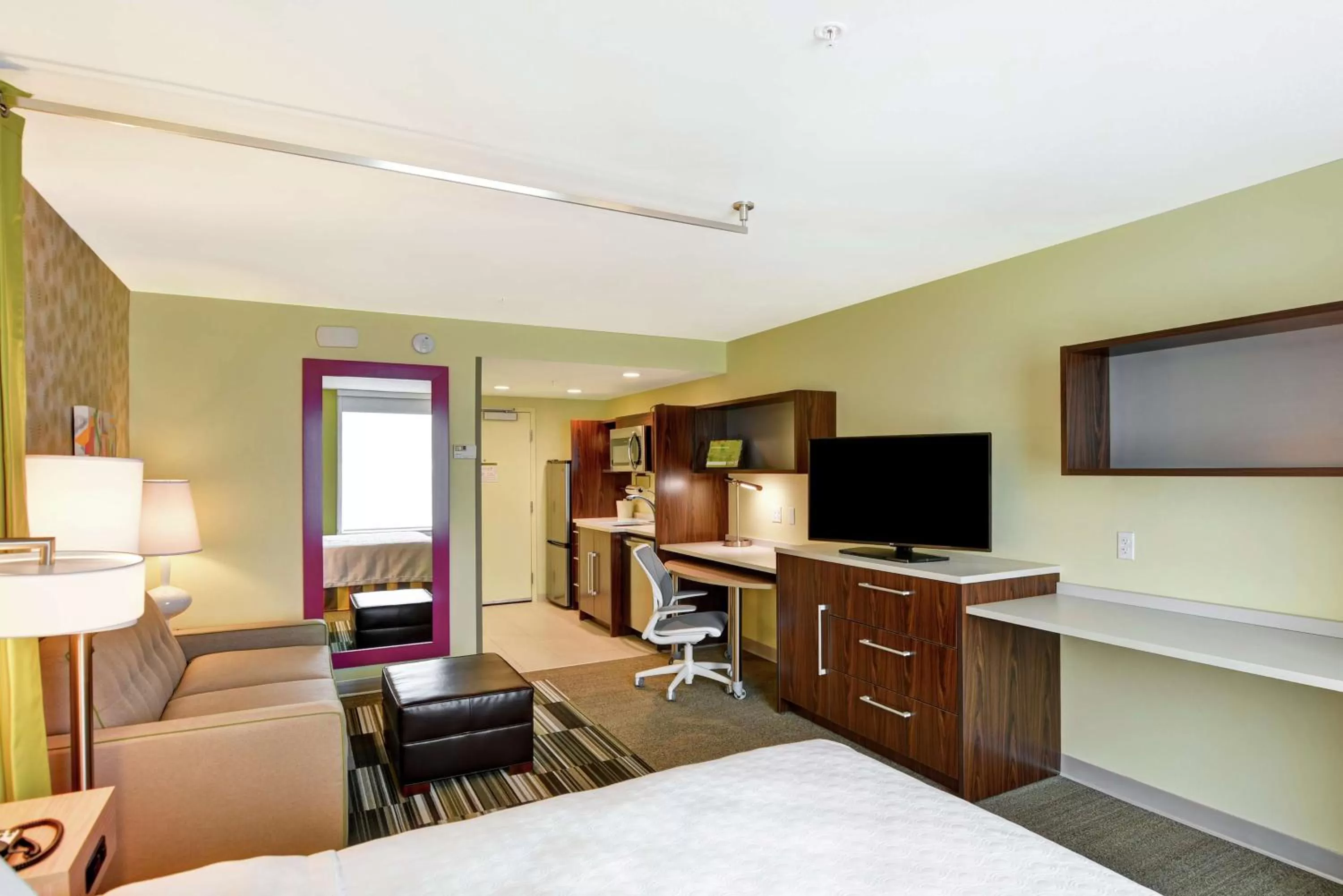 Queen Studio with Mountain View - Hearing Access/Non-Smoking in Home2 Suites By Hilton Helena