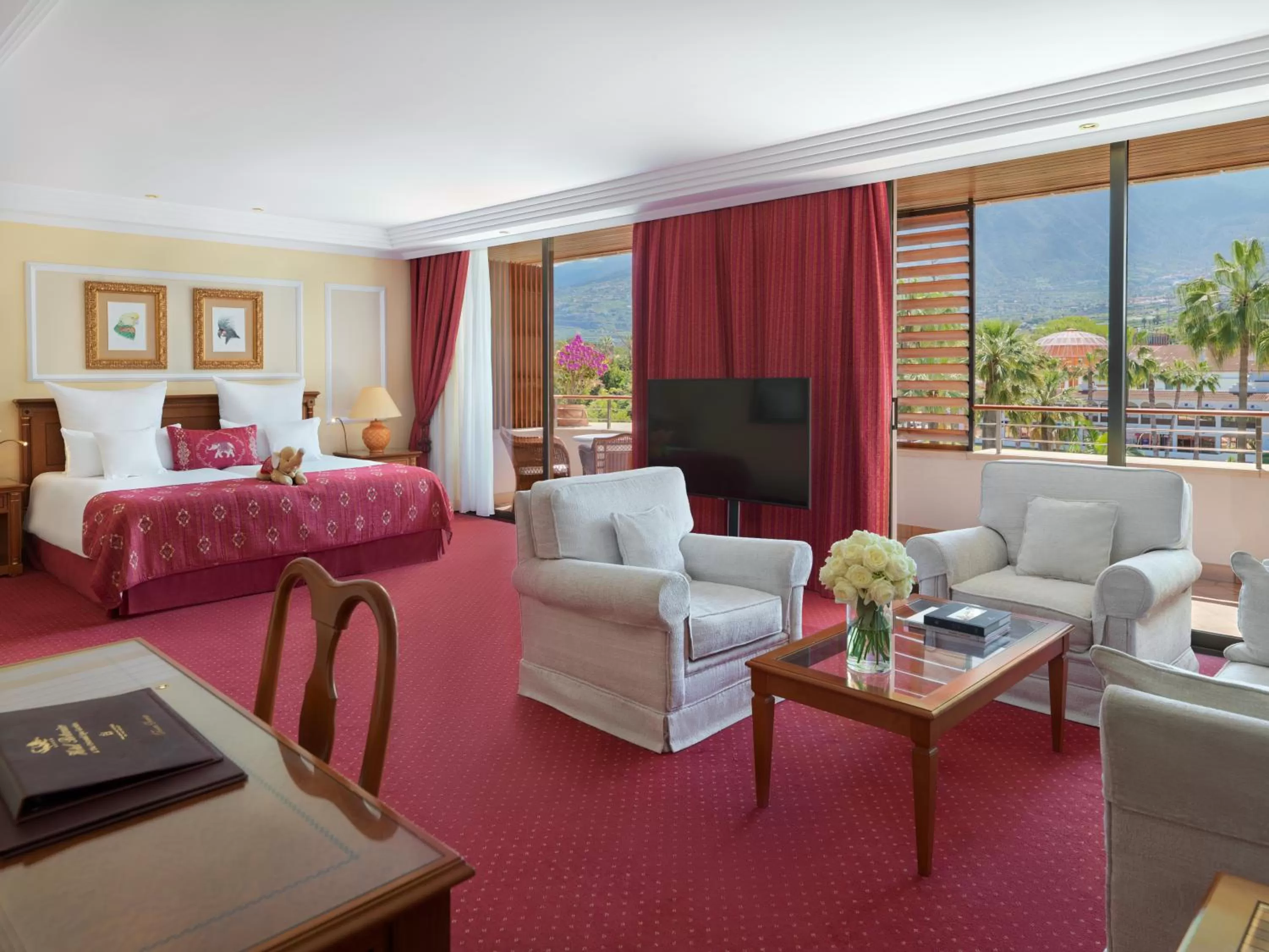 Ambassador Pet Friendly Jr. Suite in Hotel Botanico y Oriental Spa Garden