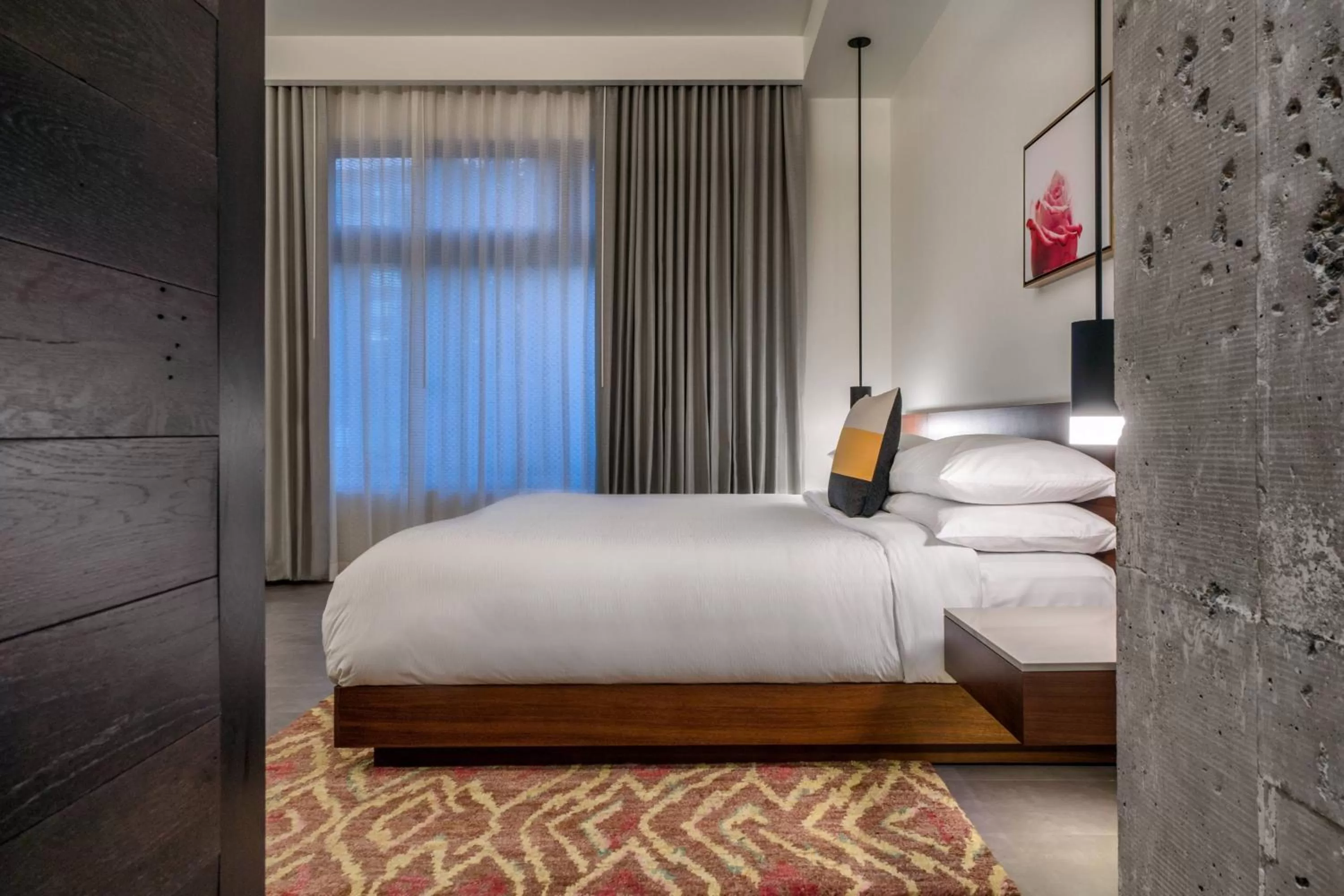 Corner Junior King Suite with City View in The Hi-Lo, Autograph Collection