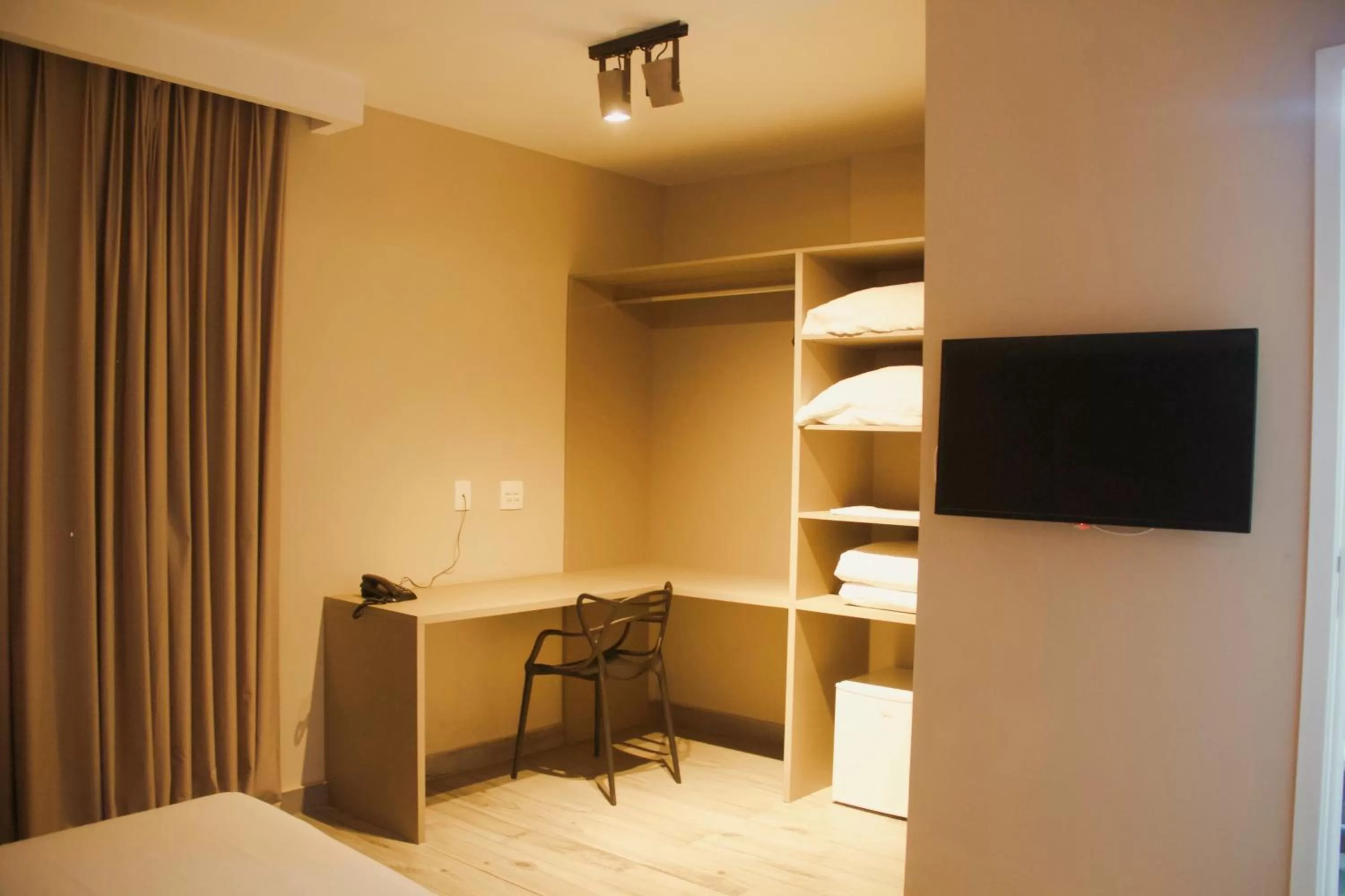 Twin Room - single occupancy in Íbis Styles Itaúna