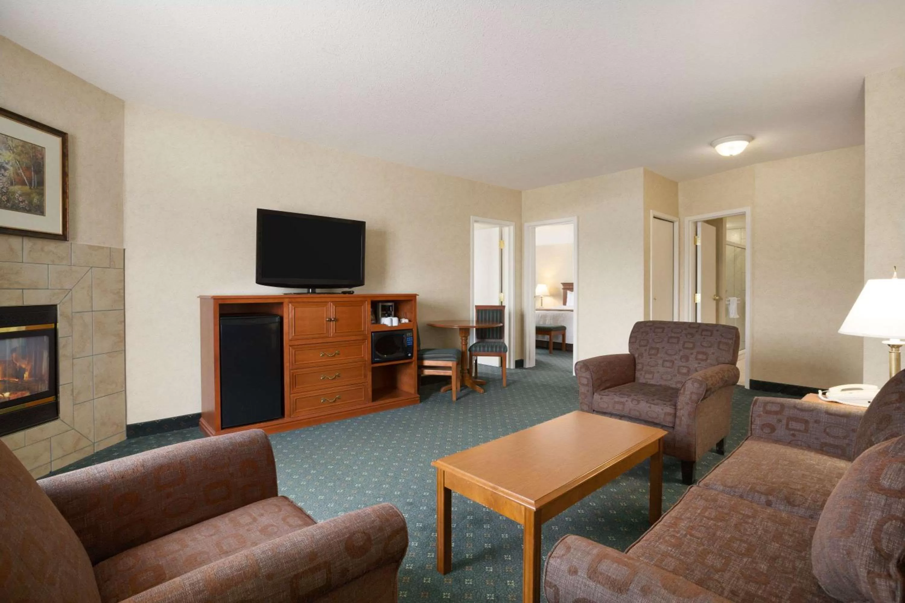 Two-Bedroom Suite - Non-Smoking in Travelodge by Wyndham Strathmore