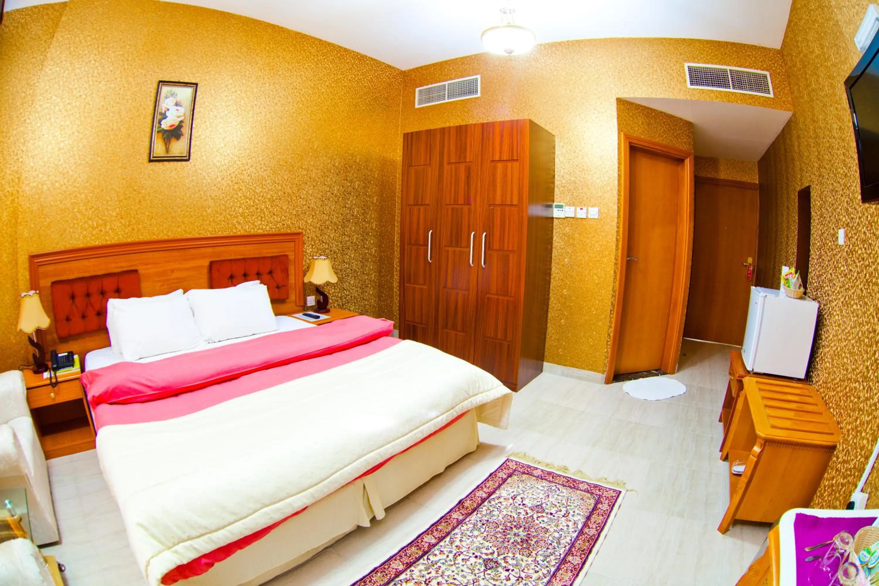 Deluxe King Room in Arbella Boutique Hotel