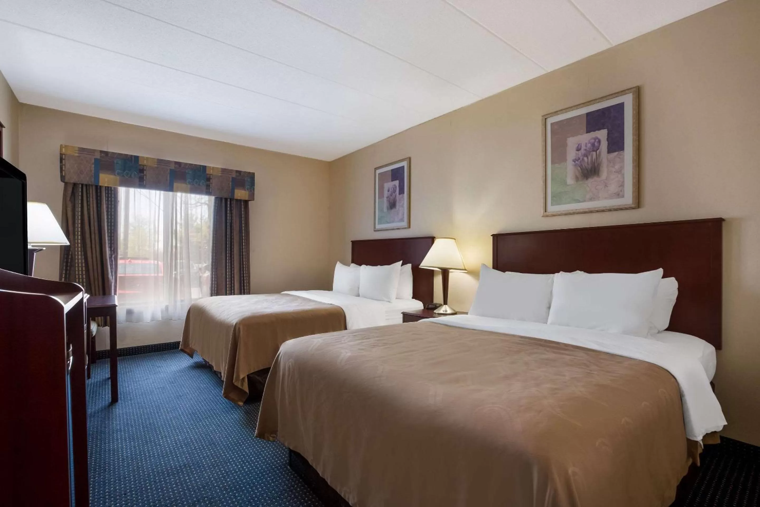 Double Room with Two Double Beds and Roll-In Shower - Accessible/Non-Smoking in Quality Inn Near Princeton