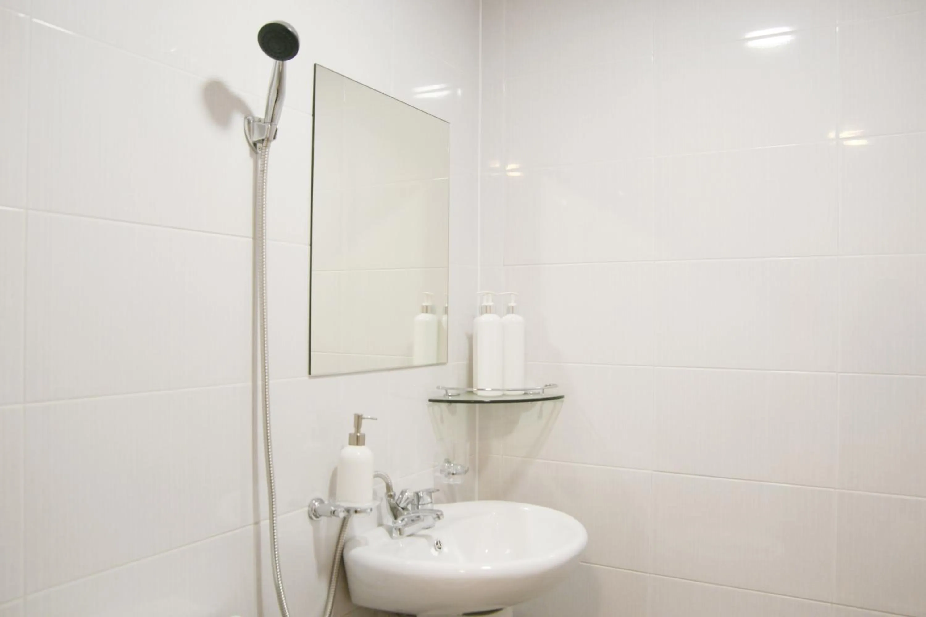 Budget Double Room with Private Bathroom in Seoul Dalbit Dongdaemun Guesthouse