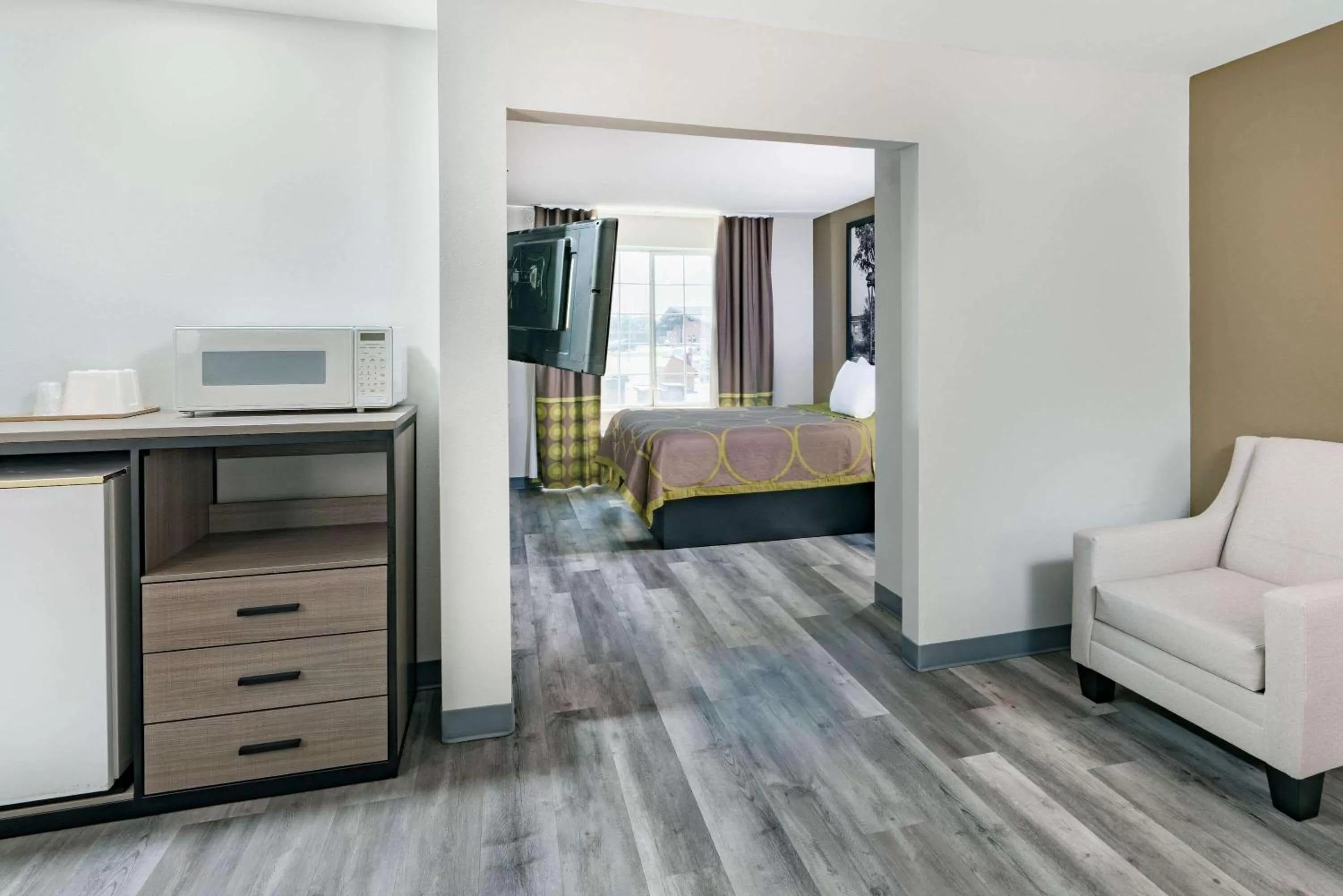 Queen Room - Smoking in Super 8 by Wyndham Amarillo West