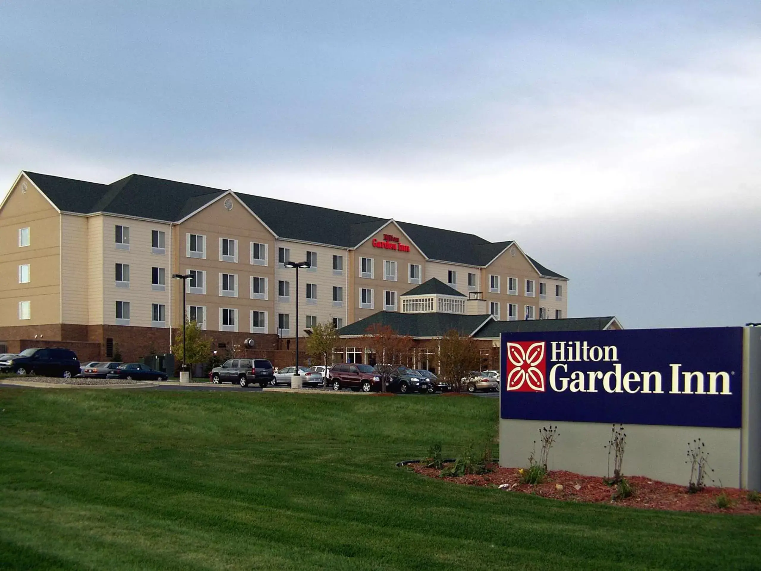 Hilton Garden Inn St. Paul Oakdale Hilton Garden Inn St. Paul Oakdale