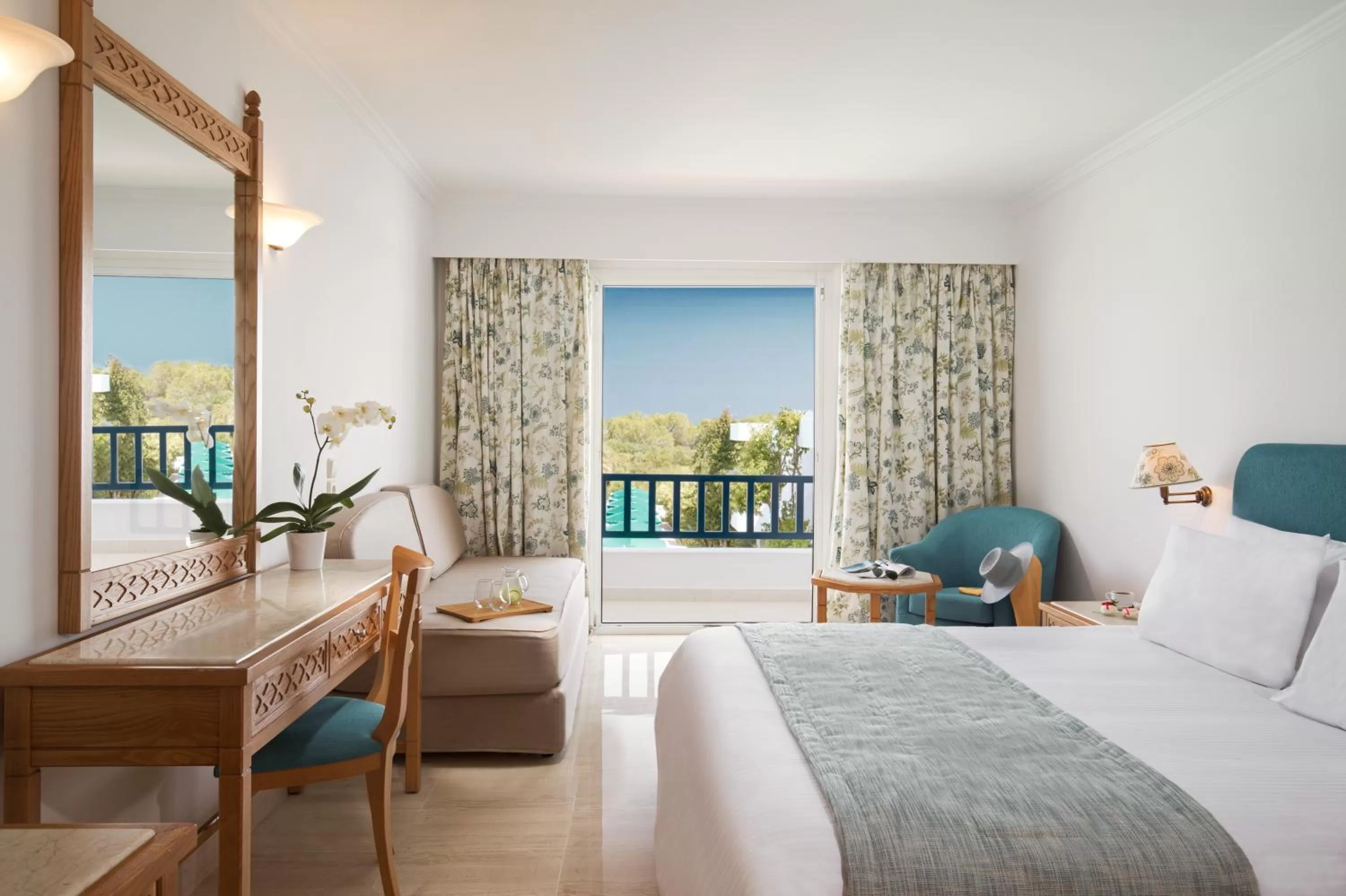 Double Sea View in Mitsis Ramira