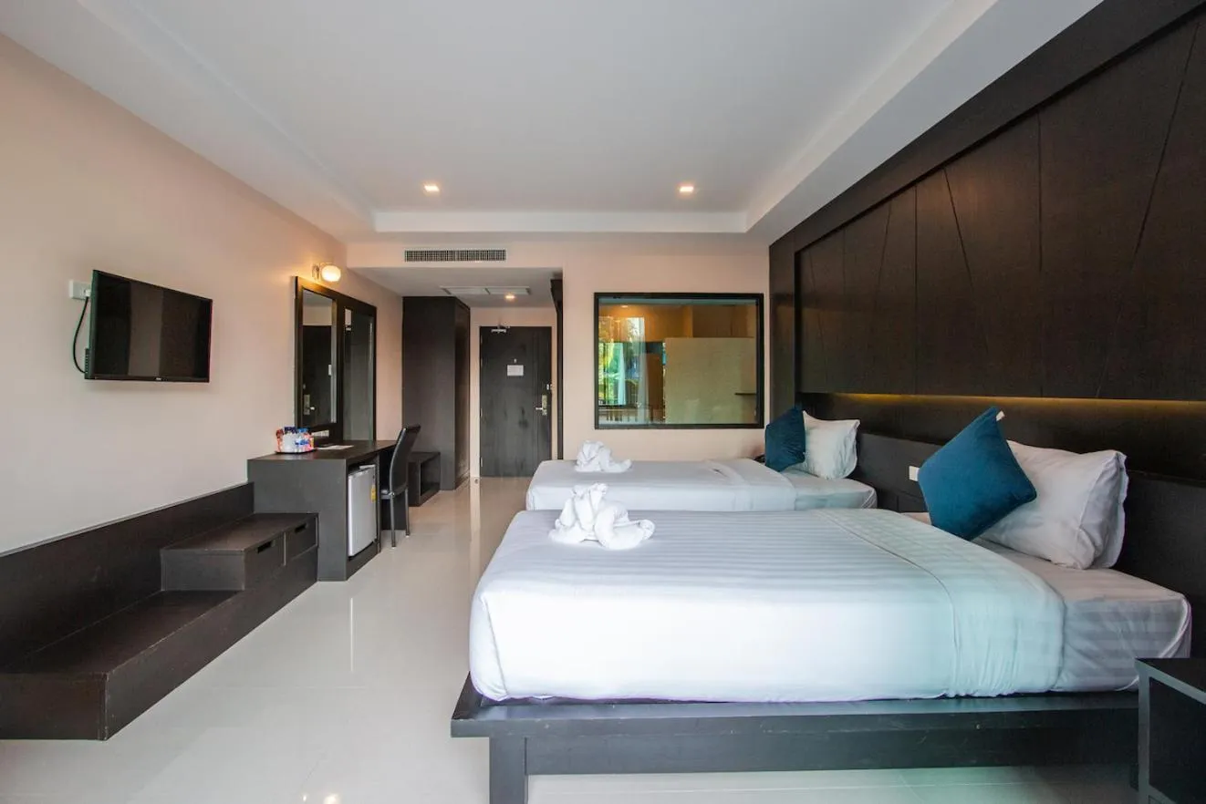 Deluxe Twin Room with Pool Access in Sun Marina Cha-Am