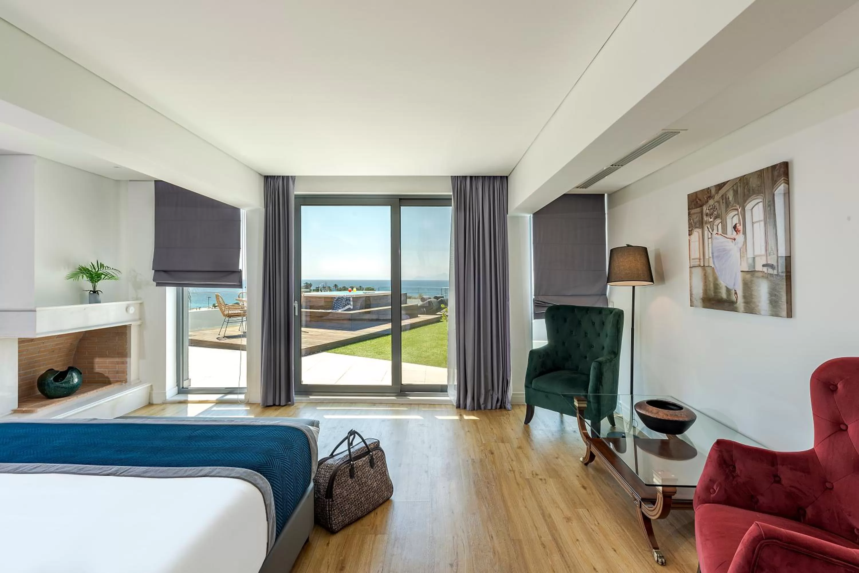 Penthouse Suite Sea view & Jacuzzi in Glyfada Riviera Hotel