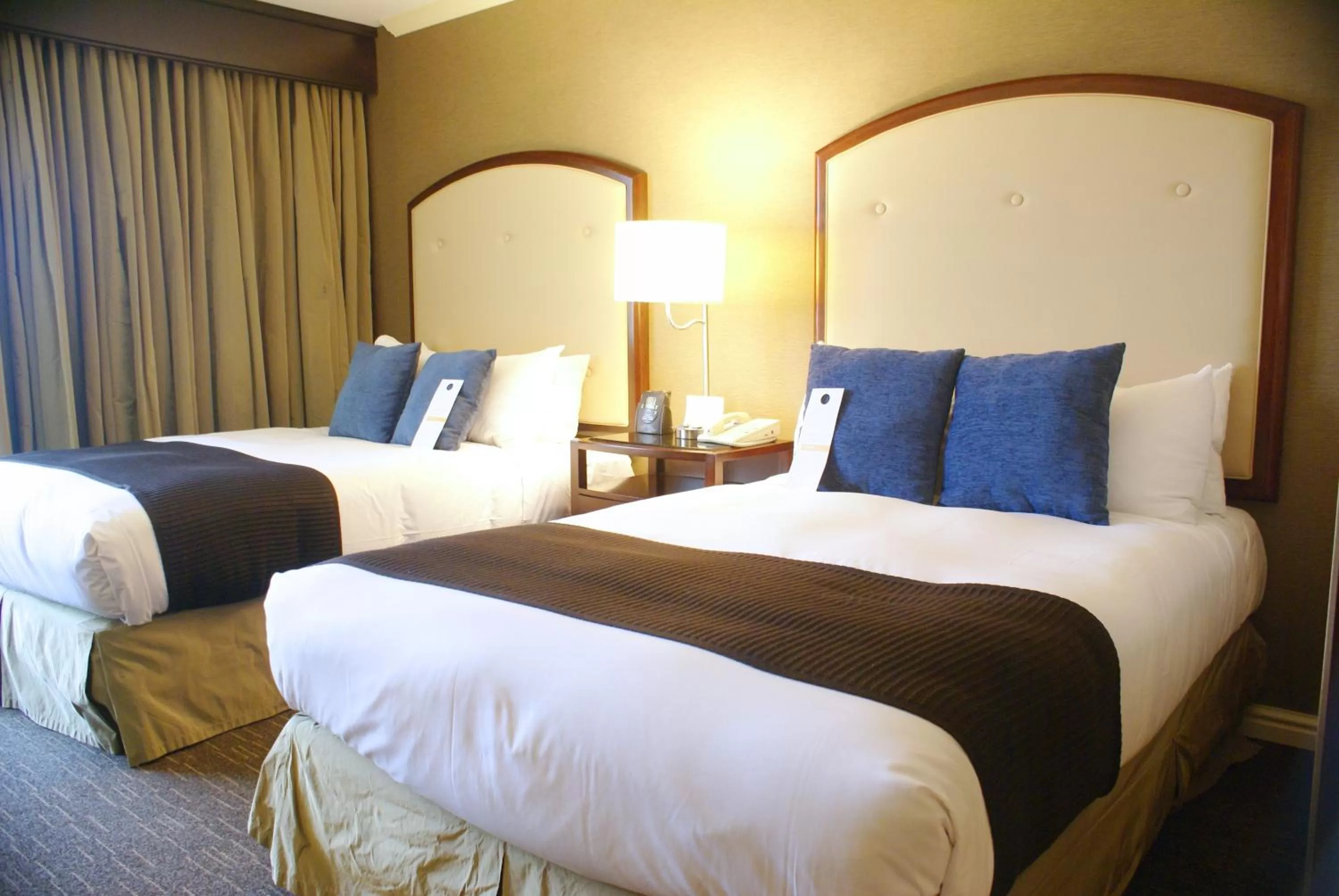Deluxe Double Room with Two Double Beds - Non-Smoking in Wyndham Grand Pittsburgh