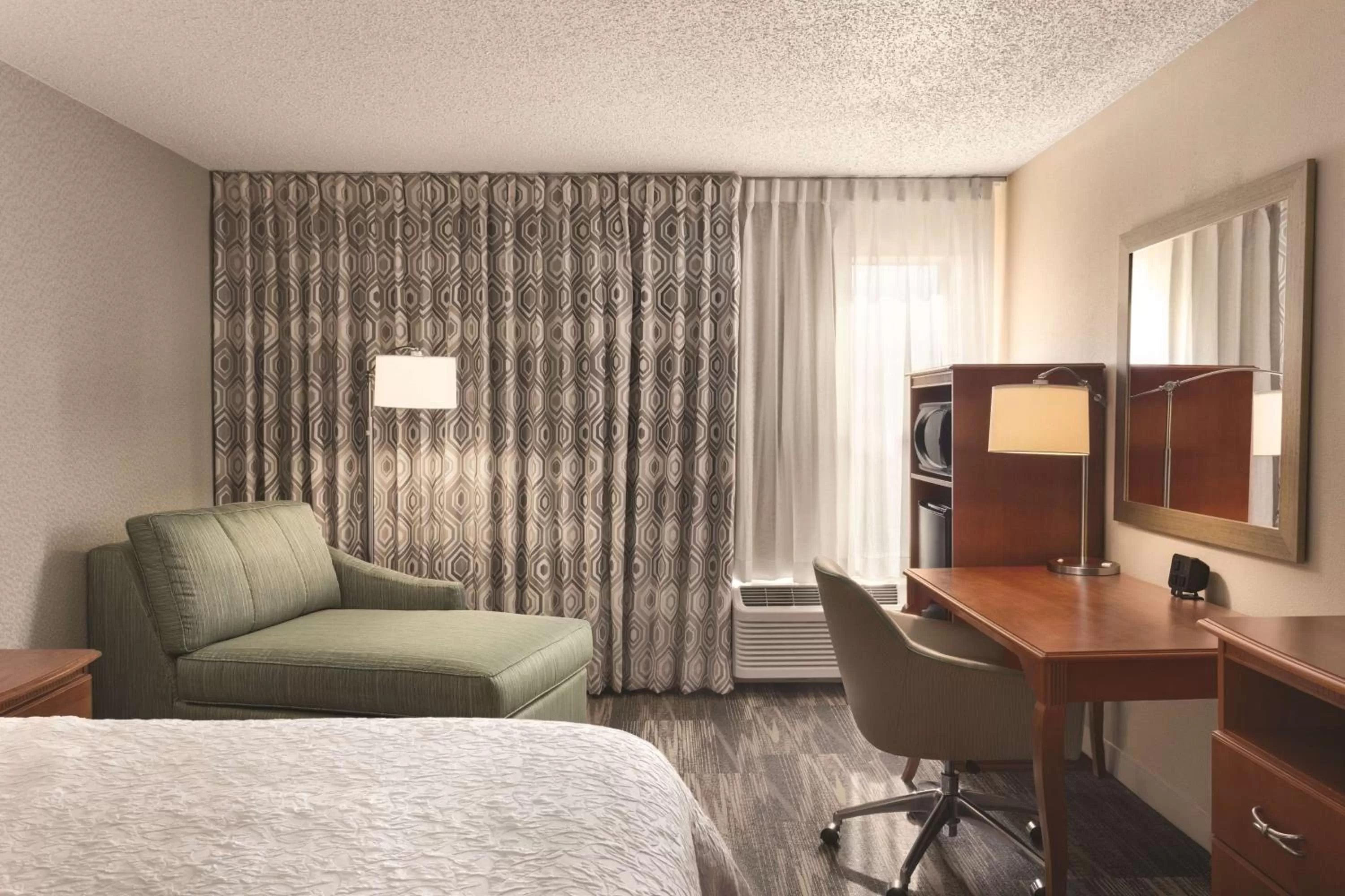 Premium King Room - Non-Smoking in Hampton Inn Denver - Northwest Westminster