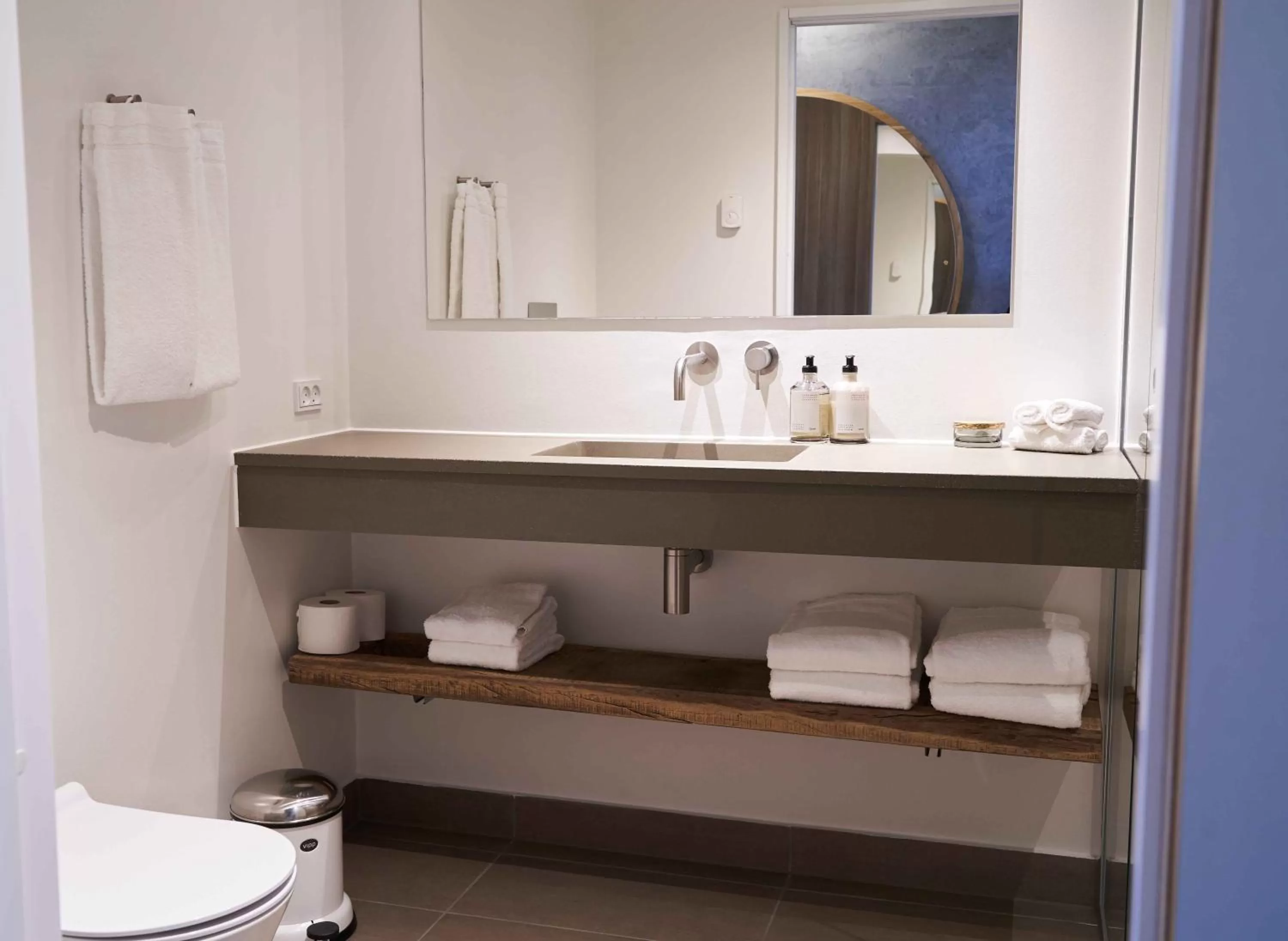 Family Room with Private Bathroom - single occupancy in Hotel GUESTapart