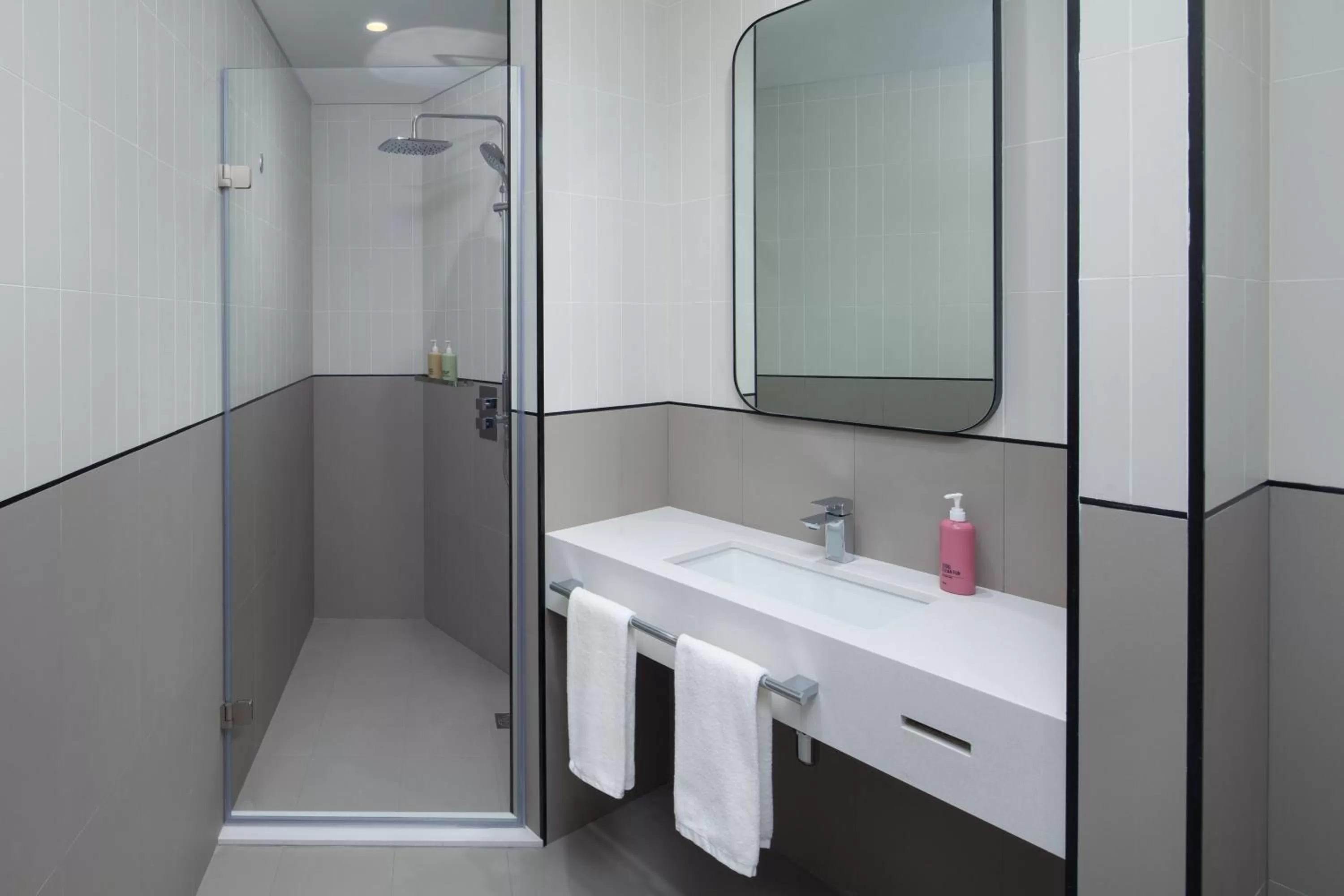 Cozy Rover Room in Rove Expo 2020