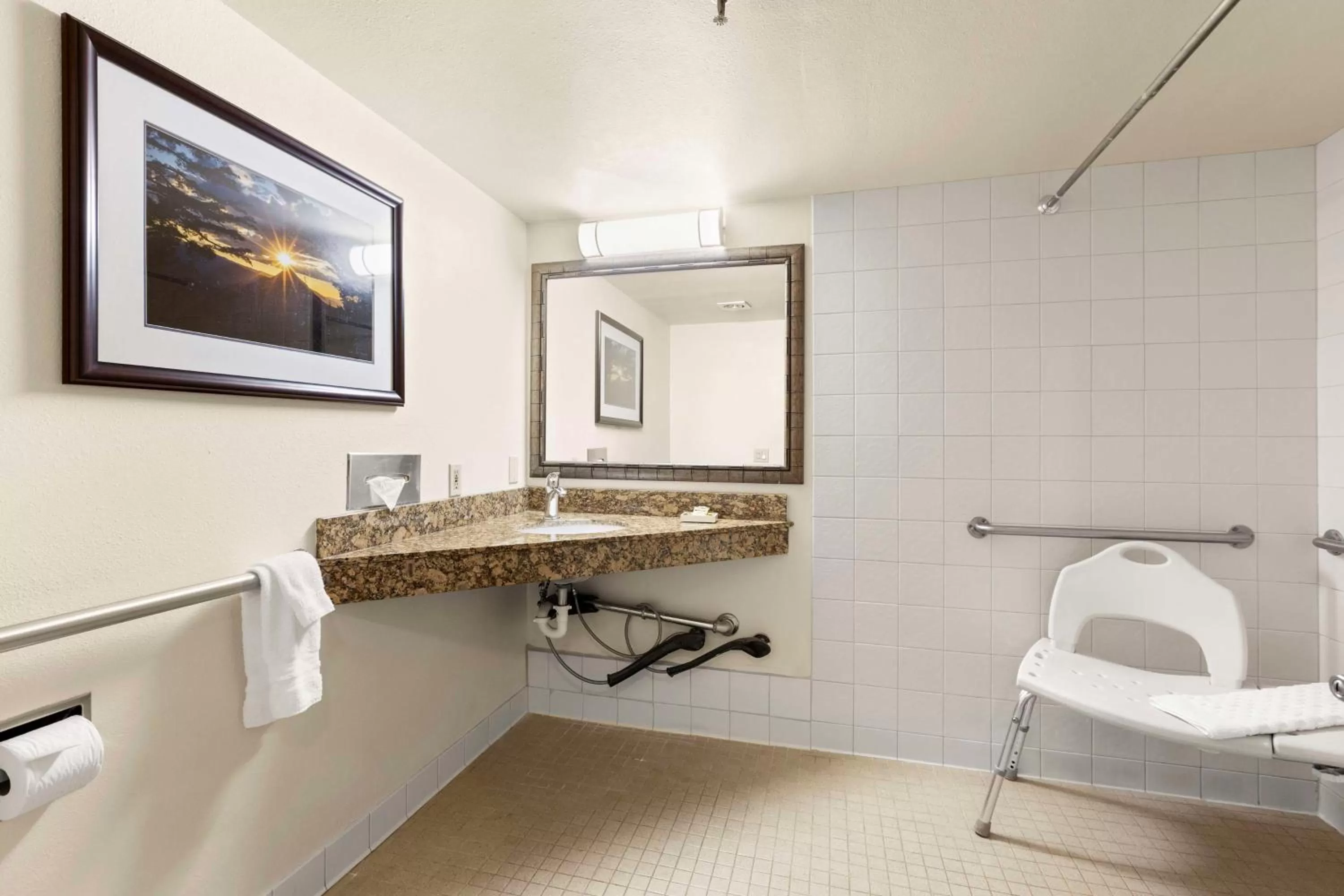 Double Room with Two Double Beds with Roll In Shower in Best Western Plus Tree House