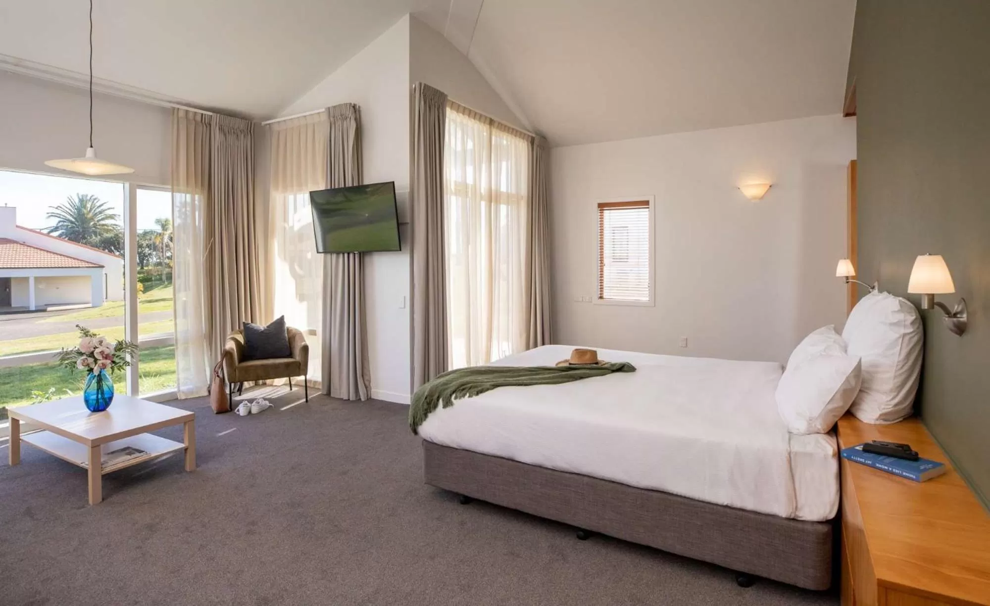 Superior King Villa  in Rydges Formosa Auckland Golf Resort