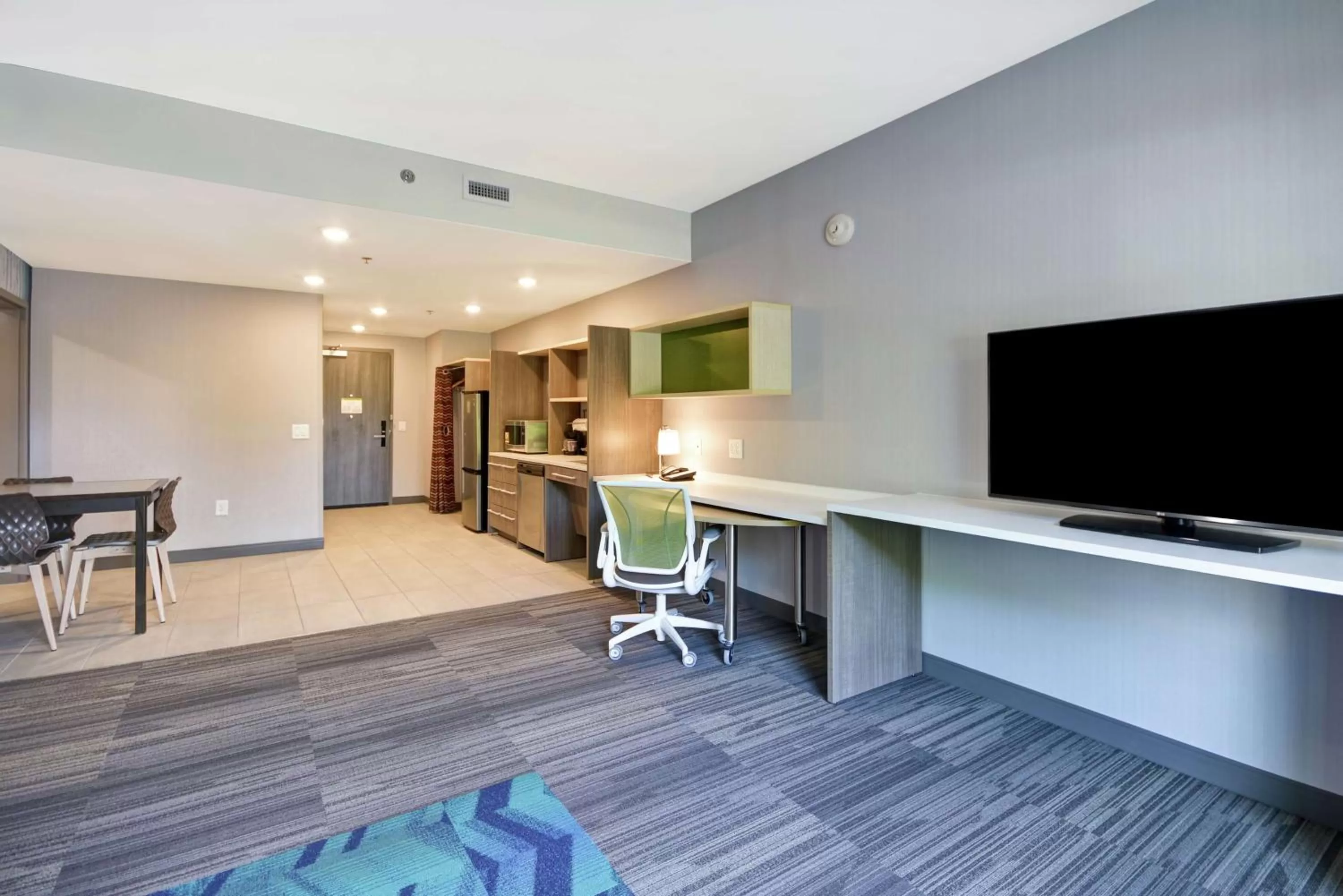 One-Bedroom King Suite - Non-Smoking in Home2 Suites By Hilton Atlanta Lithia Springs