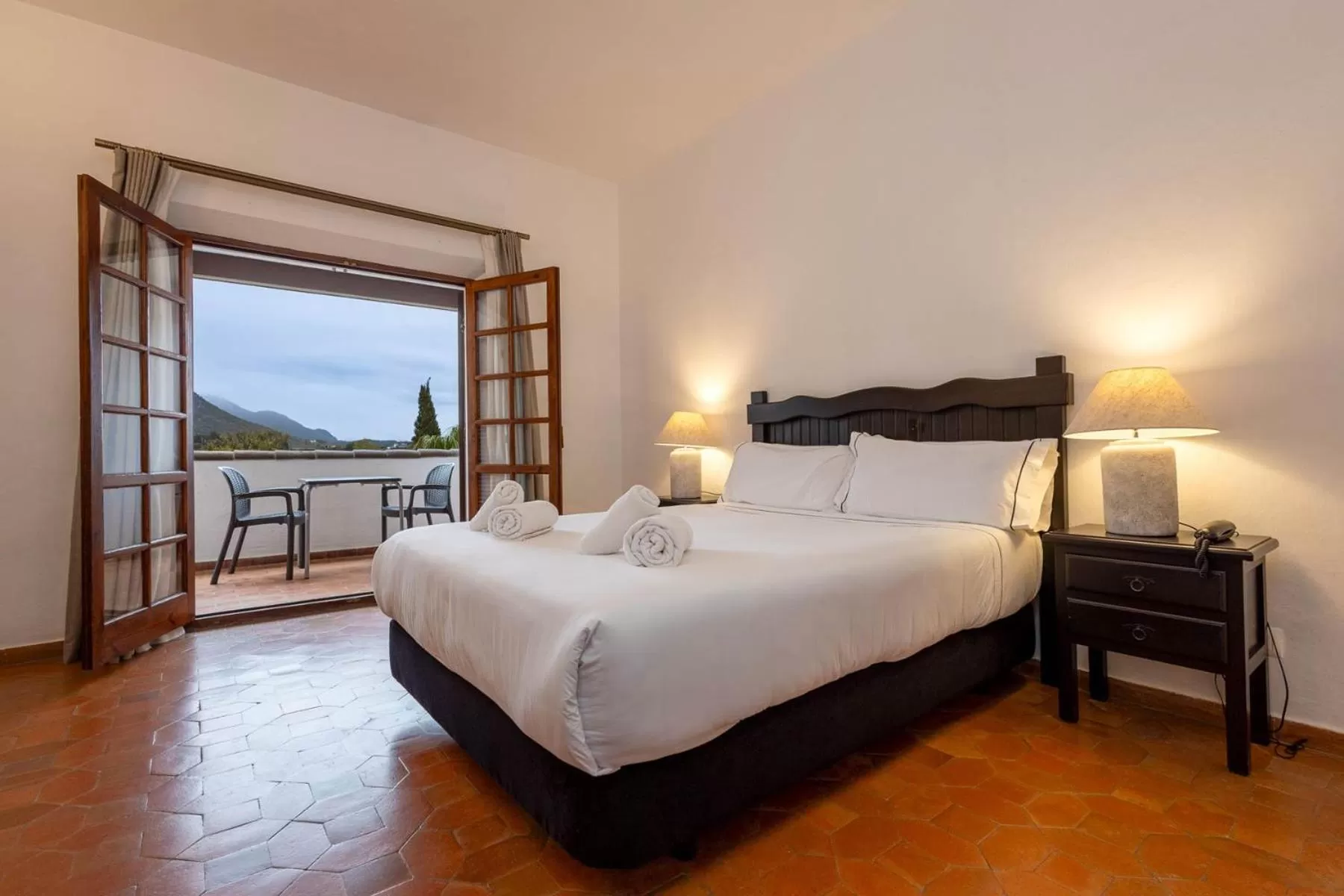 Double or Twin Room in Hotel Tugasa Las Truchas