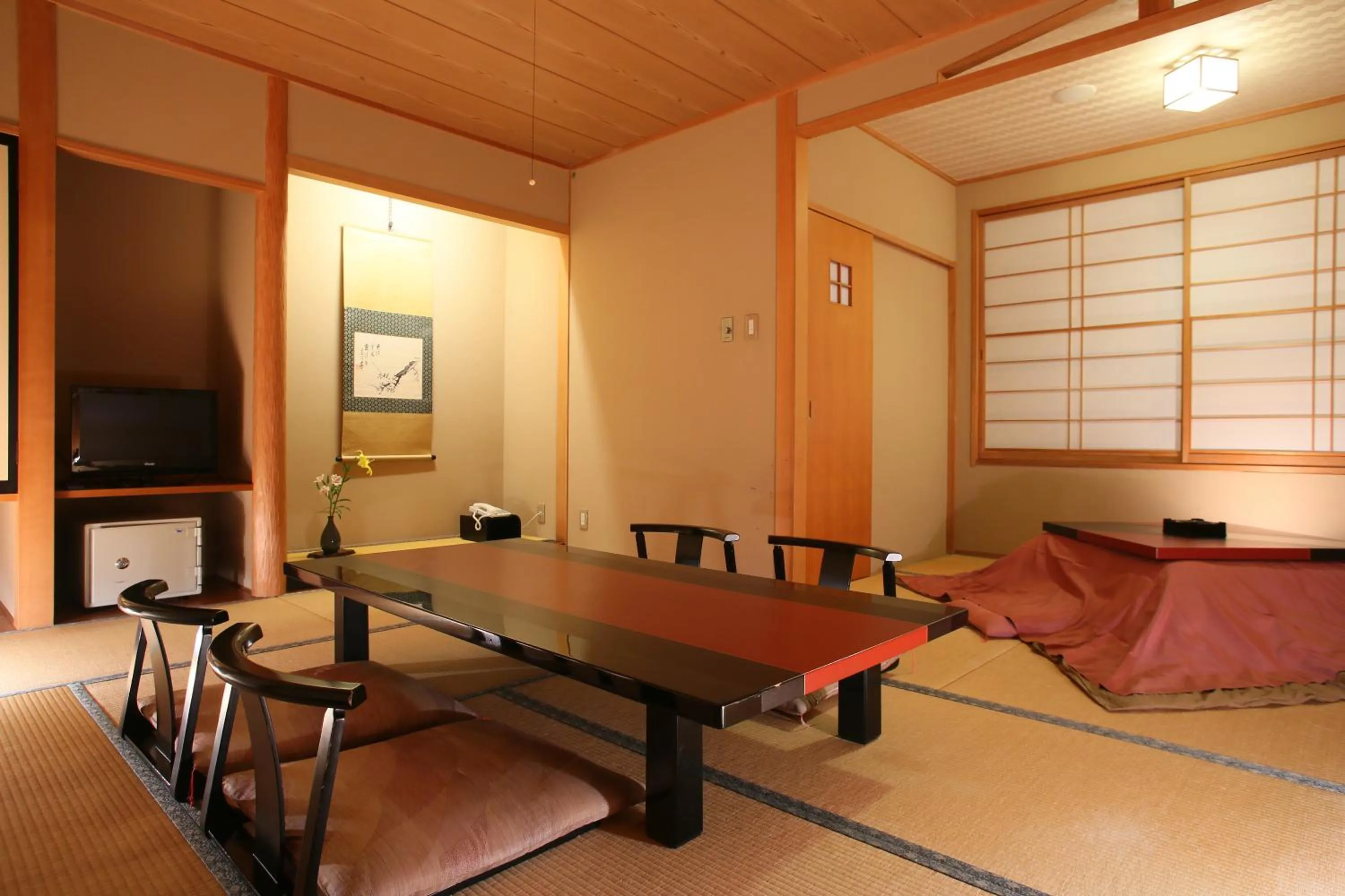 Japanese-Style Quadruple Room in Ichinoyu Katei