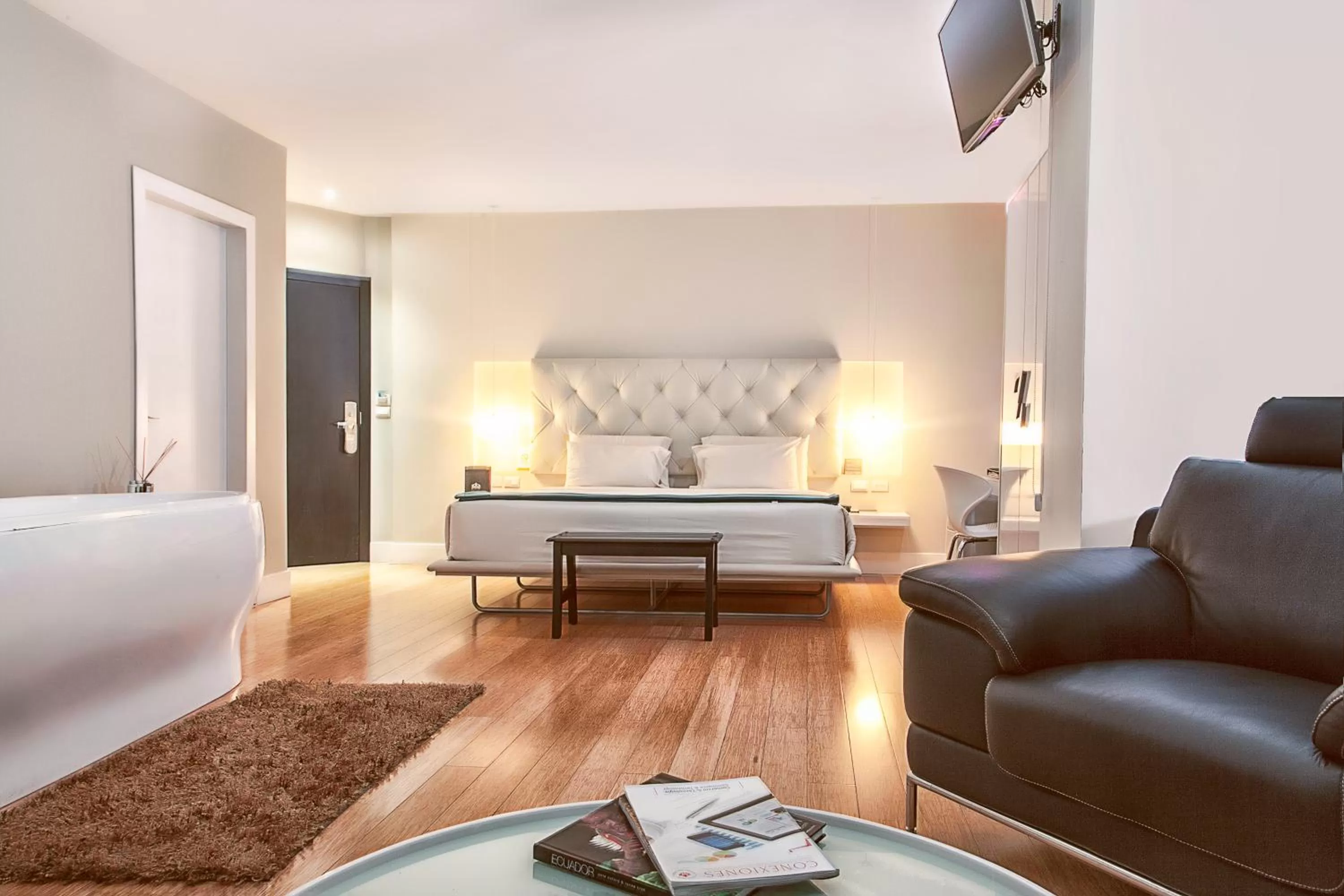 Presidential Suite - Non-Smoking in TRYP by Wyndham Cuenca Zahir