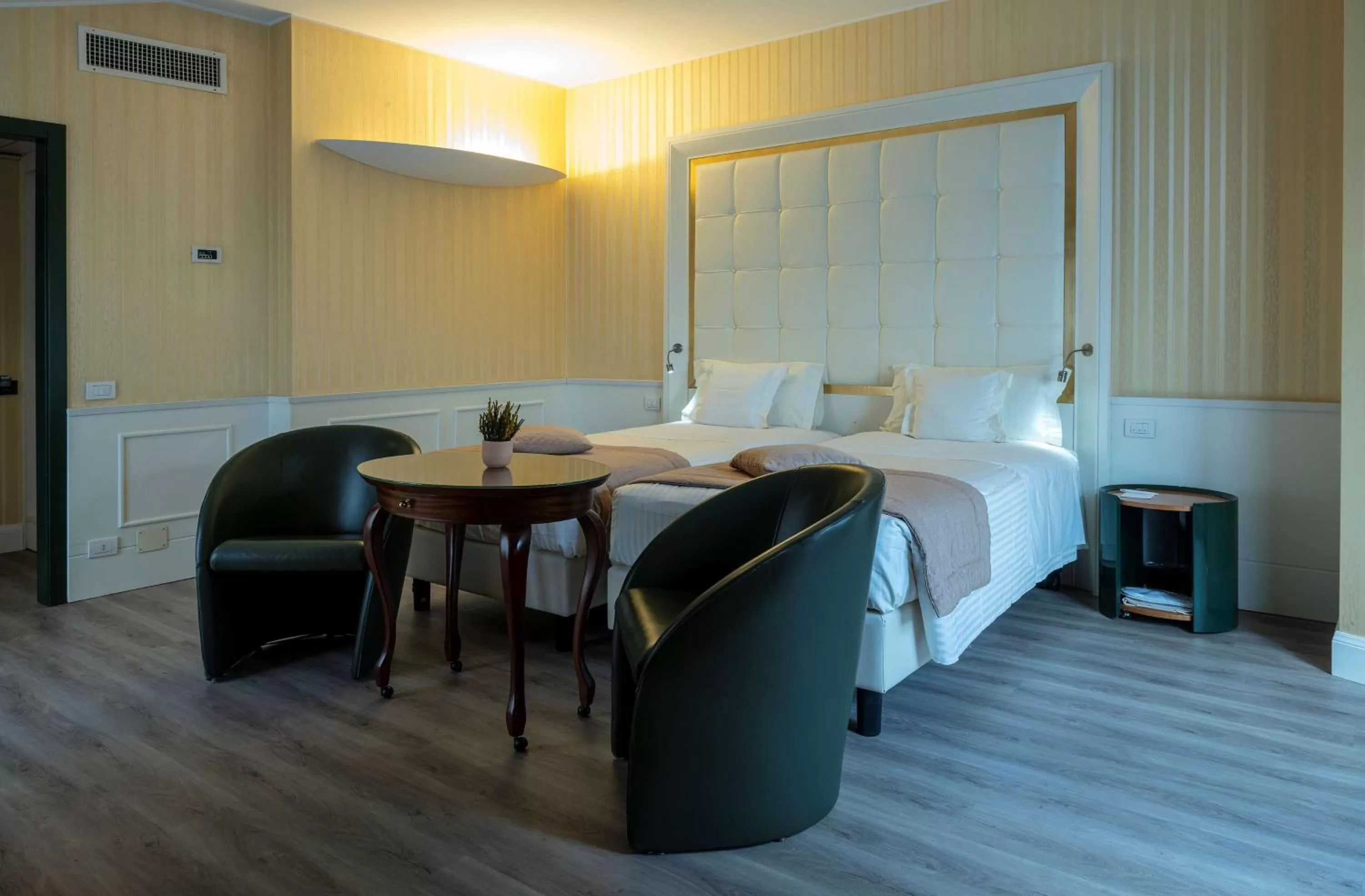 Executive Queen Room in c-hotels Concorde