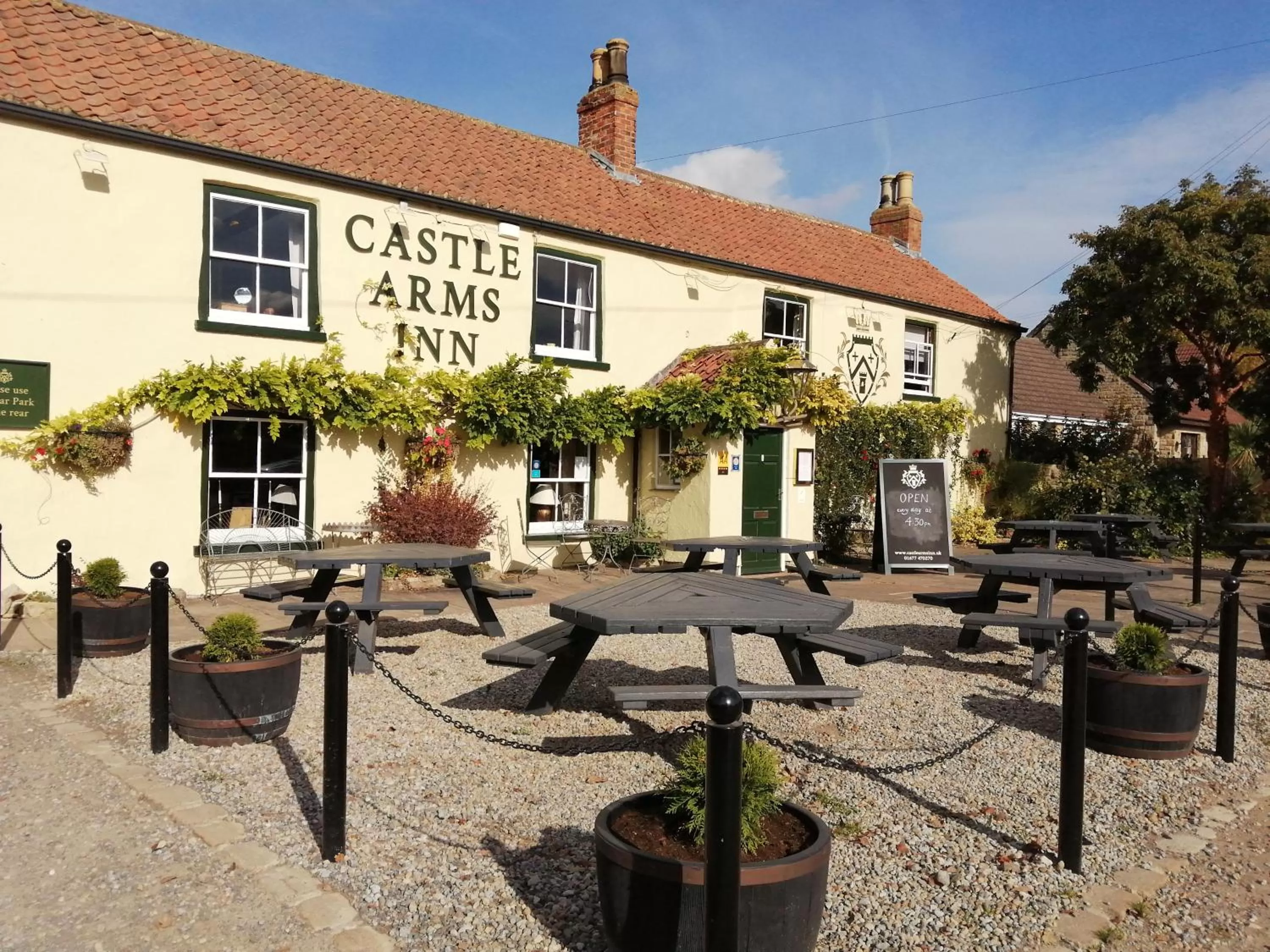 The Castle Arms Inn